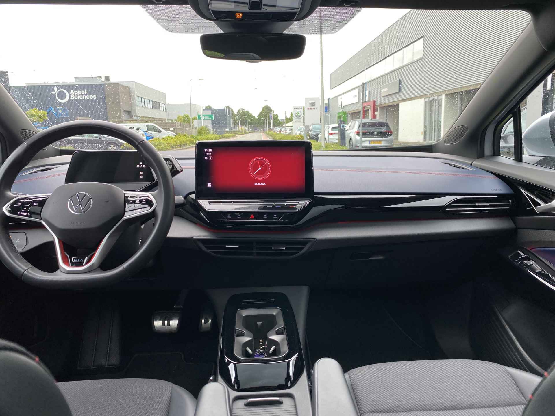 Volkswagen ID.5 GTX 77 kWh / PANO / 21'' LMV / Head-up Display / Camera - 17/37