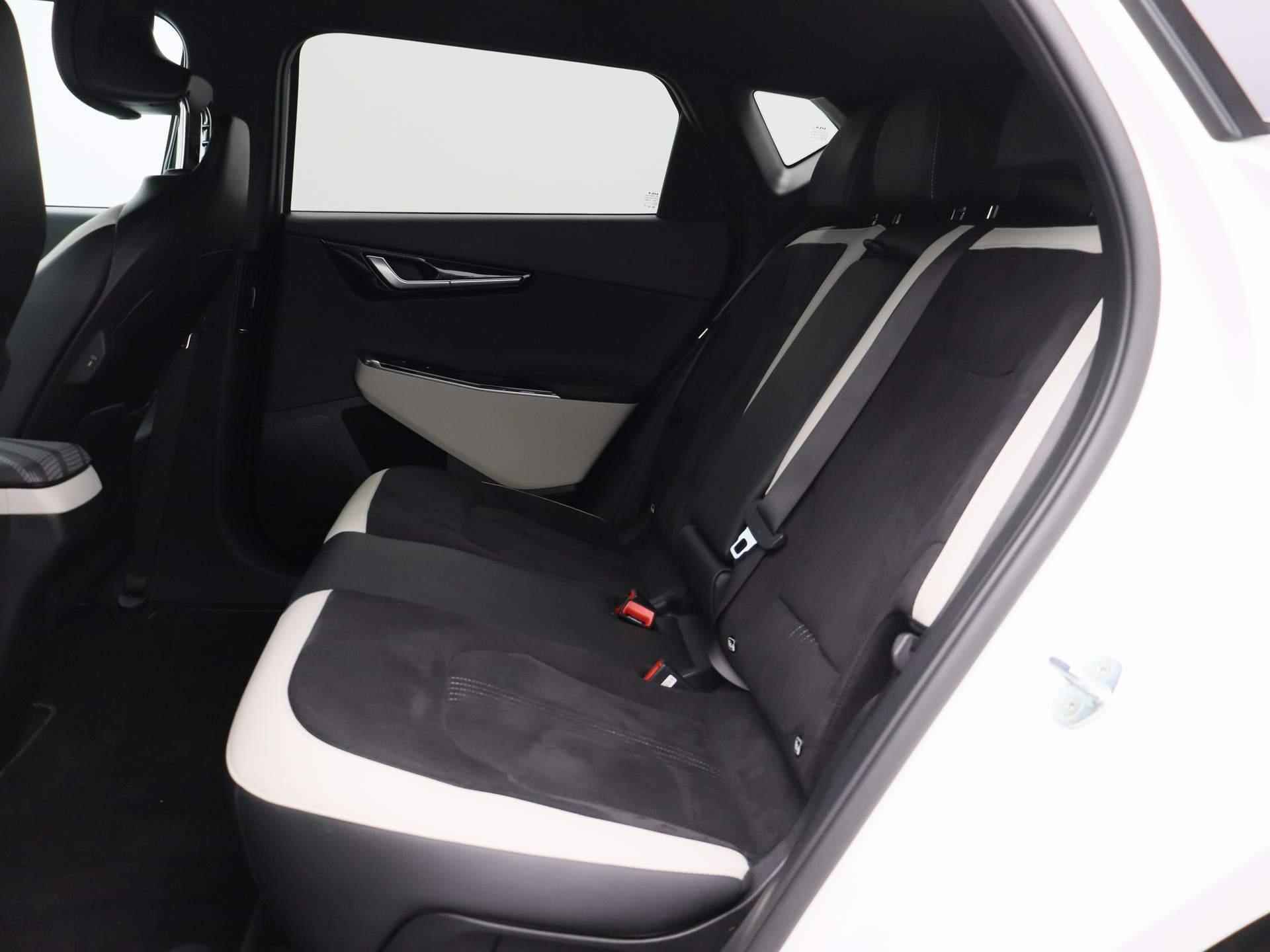 Kia EV6 GT-Line Edition 77 kWh | Navigatie | Camera | Climate Control | Parkeersensoren | Lichtmetalenvelgen | LED | - 14/54
