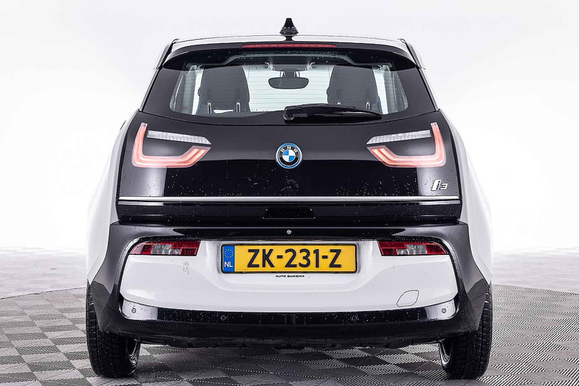 BMW i3 Basis 120Ah 42 kWh | Full LED | NAVI ✅ 1e Eigenaar . - 22/29