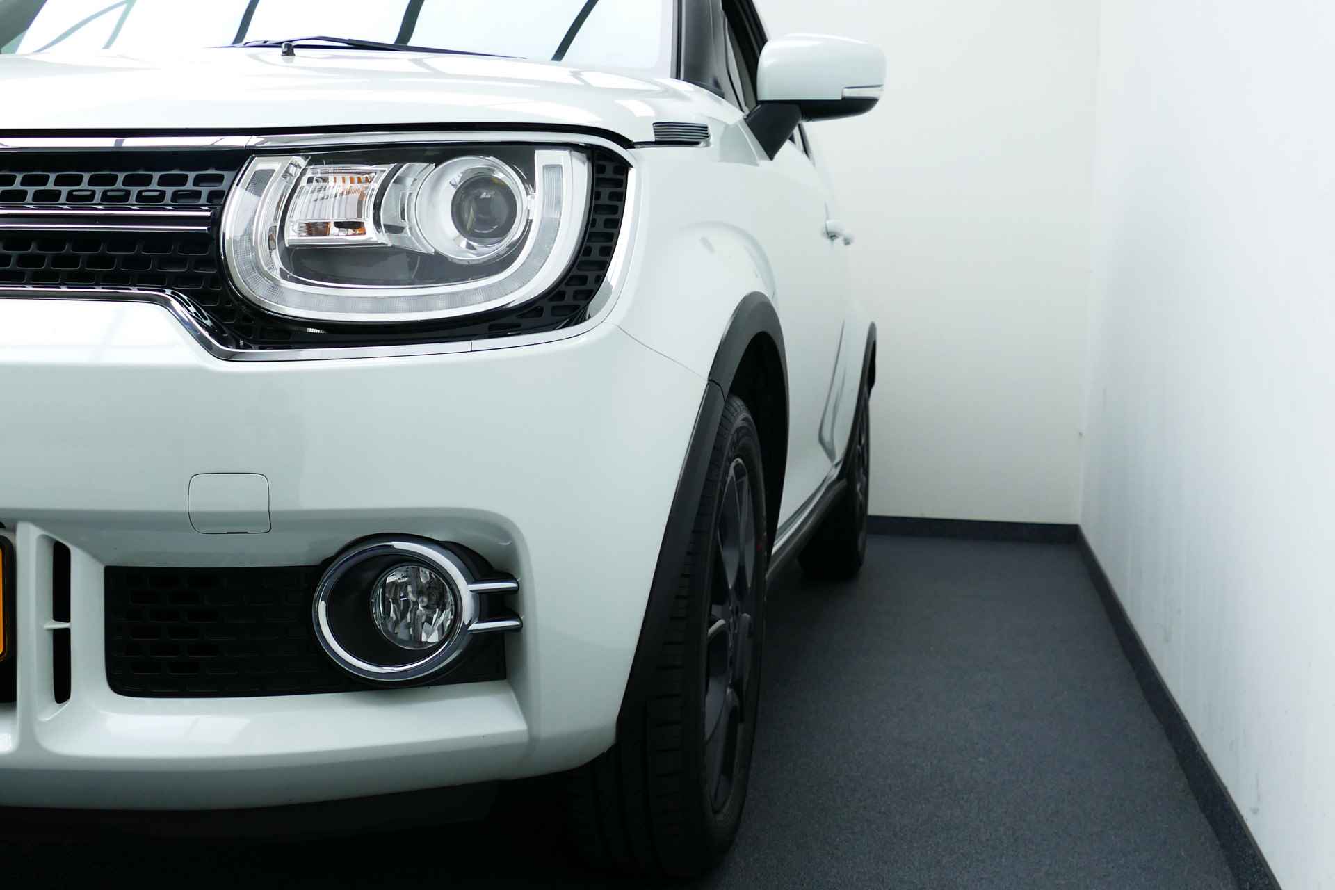 Suzuki Ignis 1.2 Stijl Smart Hybrid 1-Eig. Navi, Camera, Led Koplampen, Stoelverw, 16"LMV, Clima, Cruise - 16/36