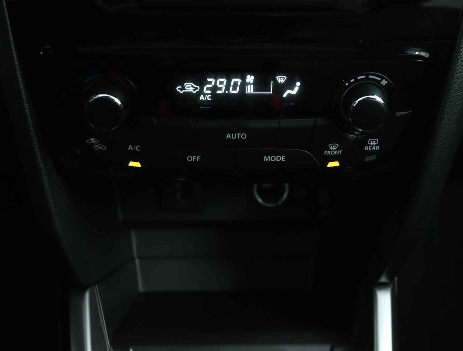 Suzuki Vitara 1.4 Boosterjet Style Rhino Edition Smart Hybrid | Rhino | Climate control | Cruise control adaptive | Navigatie | Camera | Parkeersensoren | Stoelverwarming | Panoramadak | - 7/50