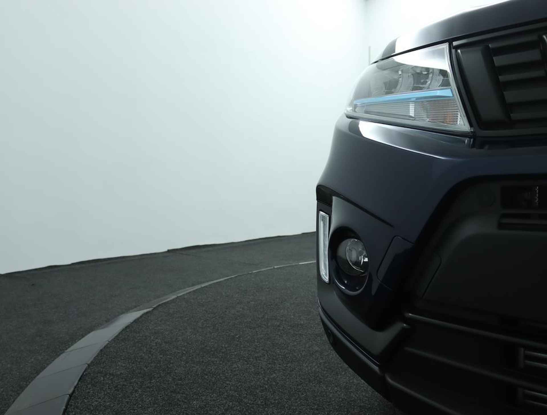 Suzuki Vitara 1.4 Boosterjet Style Rhino Edition Smart Hybrid | Rhino | Climate control | Cruise control adaptive | Navigatie | Camera | Parkeersensoren | Stoelverwarming | Panoramadak | - 41/50