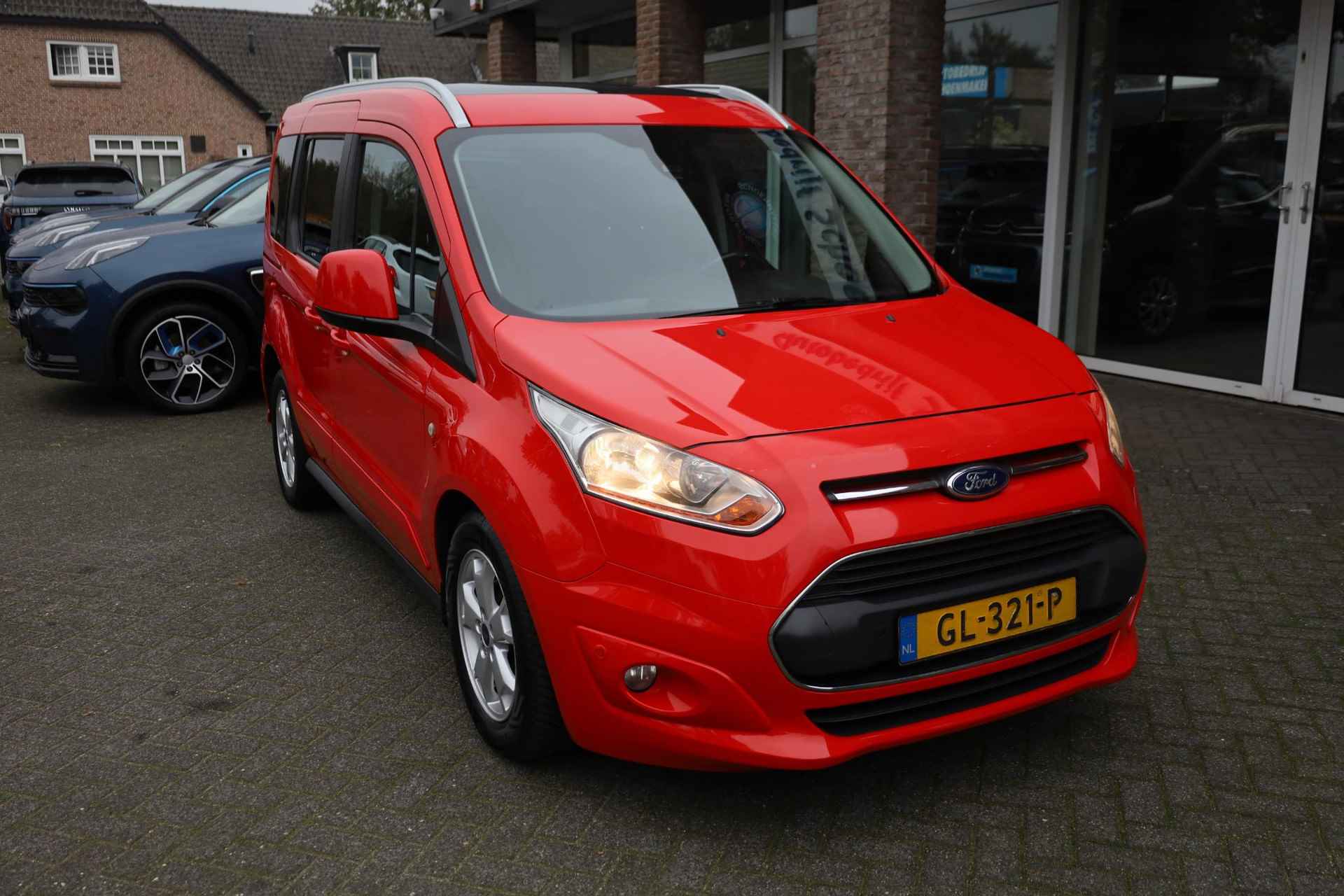 Ford Tourneo Connect Compact 1.0 Titanium 5-PERSOONS PANO TREKHAAK RUITVERWARMING 2xPDC CRUISE LMV NAP - 5/51