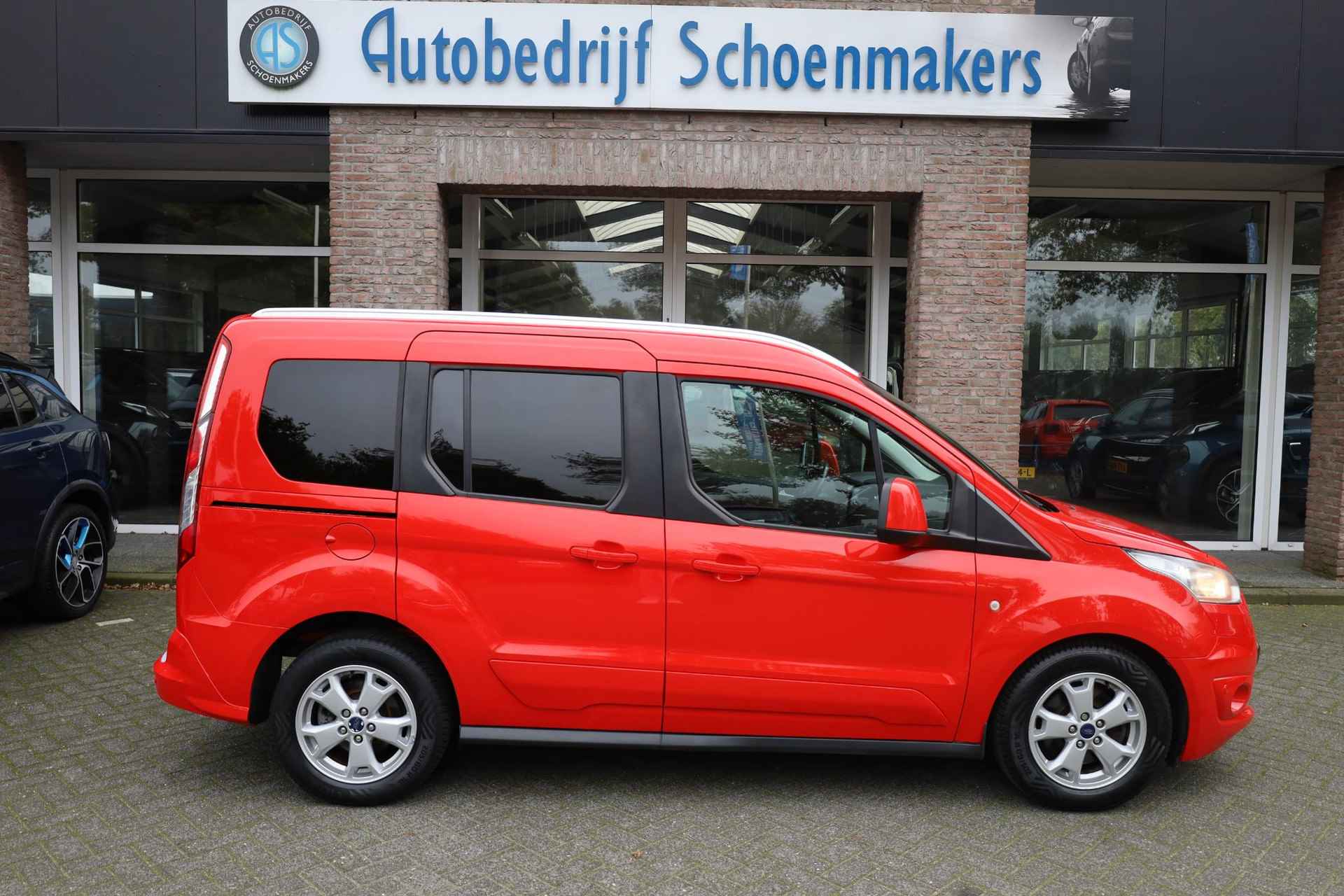 Ford Tourneo Connect Compact 1.0 Titanium 5-PERSOONS PANO TREKHAAK RUITVERWARMING 2xPDC CRUISE LMV NAP - 44/51