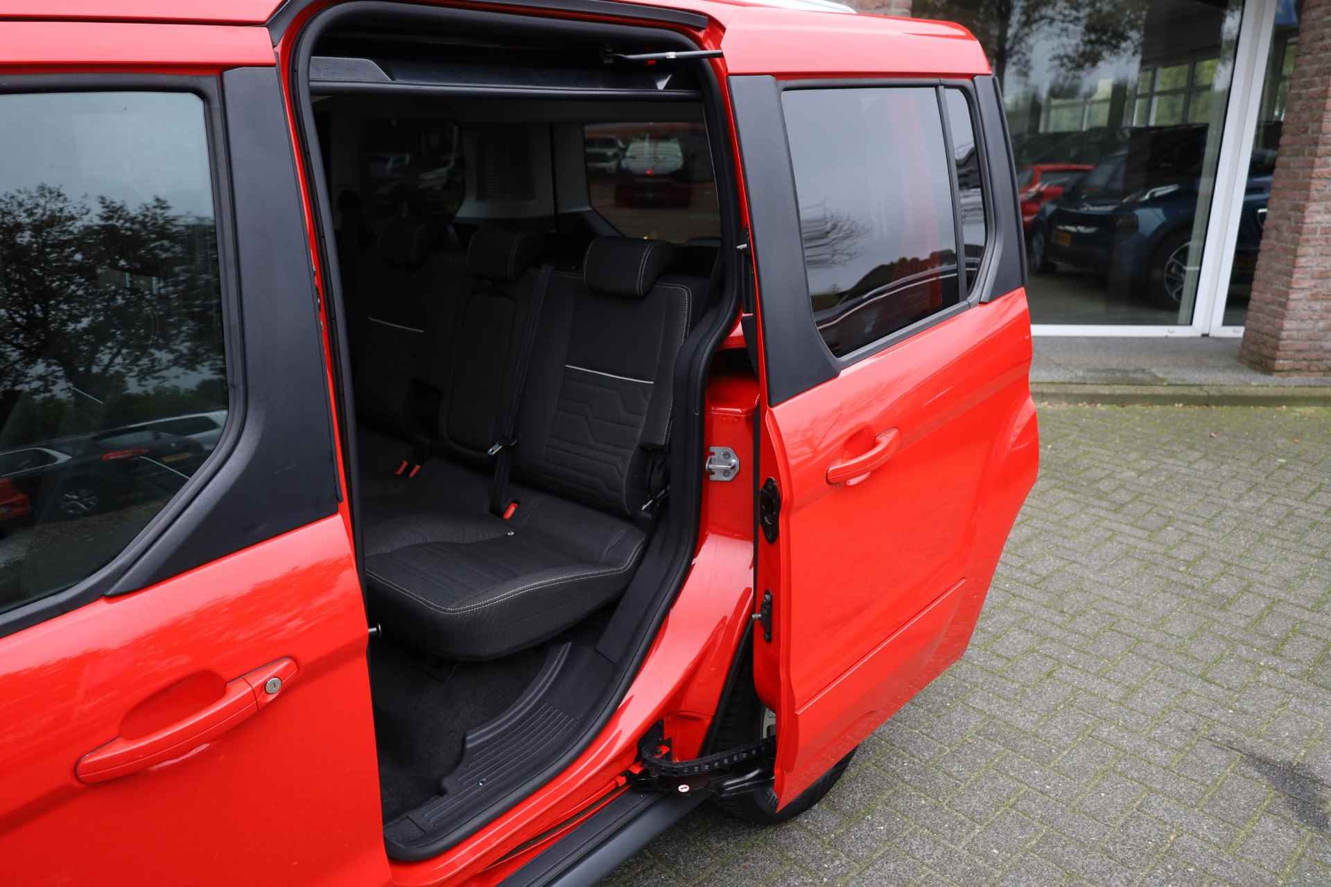 Ford Tourneo Connect Compact 1.0 Titanium 5-PERSOONS PANO TREKHAAK RUITVERWARMING 2xPDC CRUISE LMV NAP - 46/51