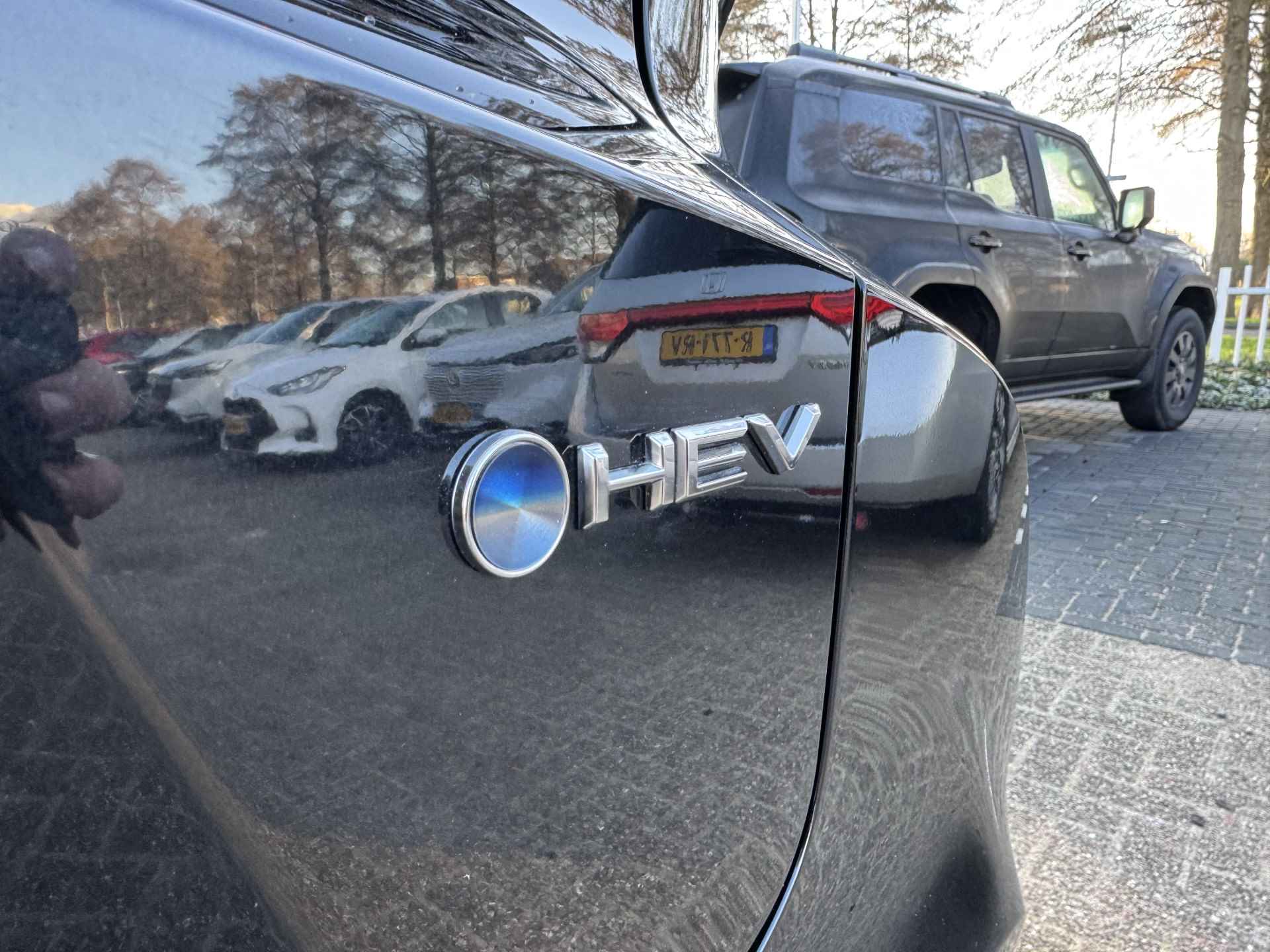 Toyota C-HR 1.8 Hybrid 140 First Edition Dodenhoekdetectie, Navigatie, Parkeersensoren V + A , All-in Rijklaarprijs - 33/40