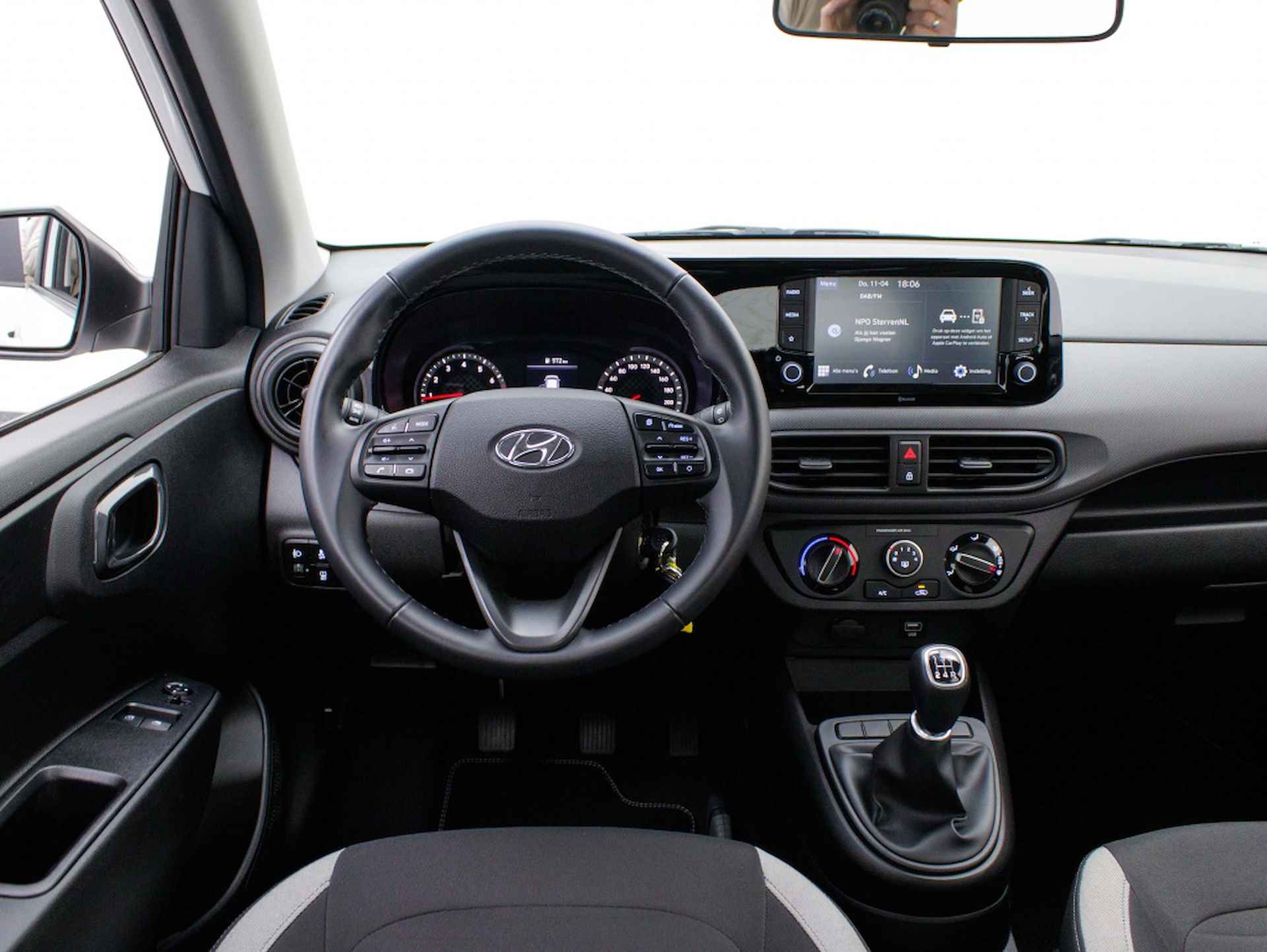Hyundai i10 1.0 Comfort | Navigatie via Carplay | Cruise control - 3/40