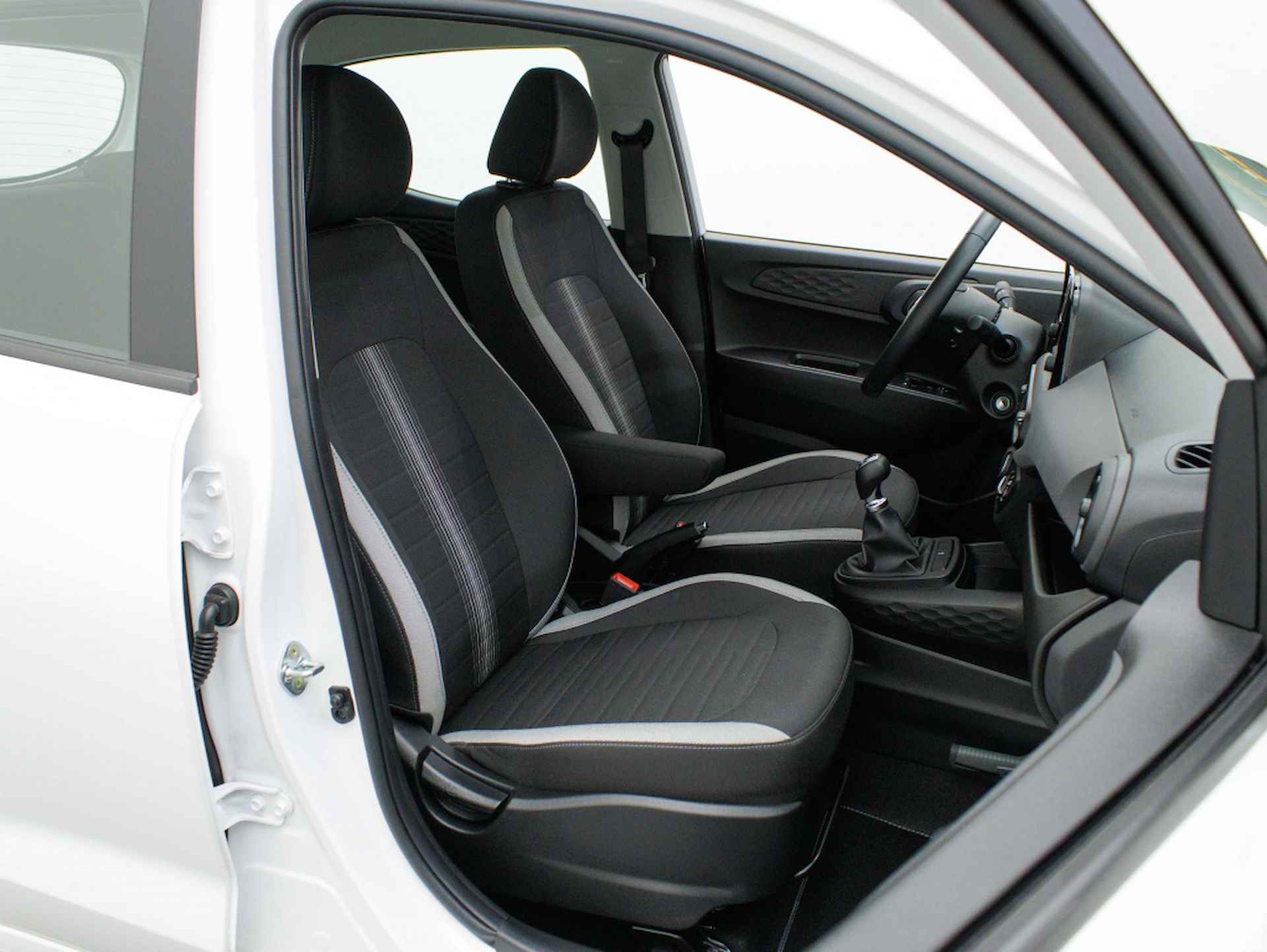 Hyundai i10 1.0 Comfort | Navigatie via Carplay | Cruise control - 16/40