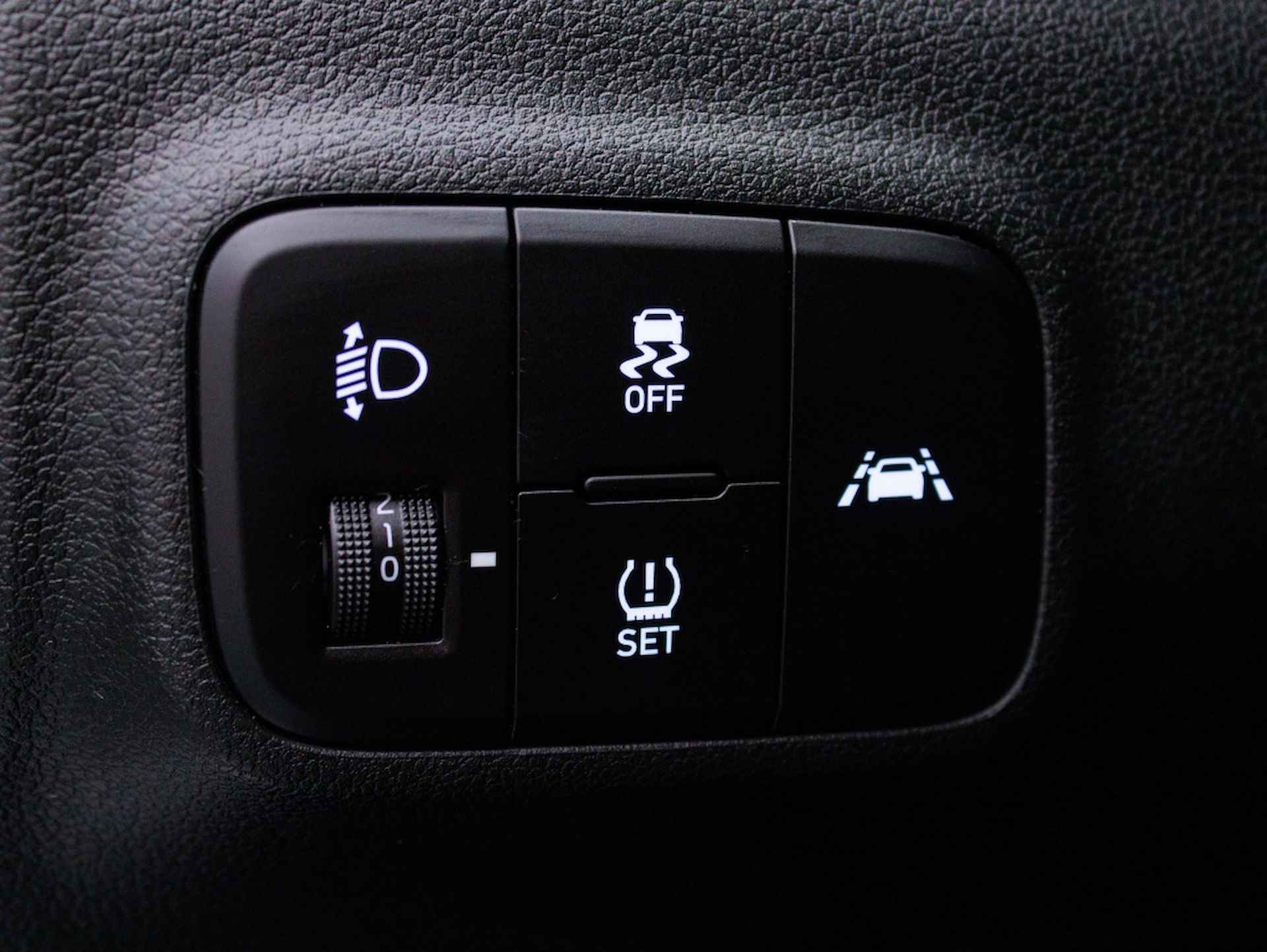 Hyundai i10 1.0 Comfort | Navigatie via Carplay | Cruise control - 19/40