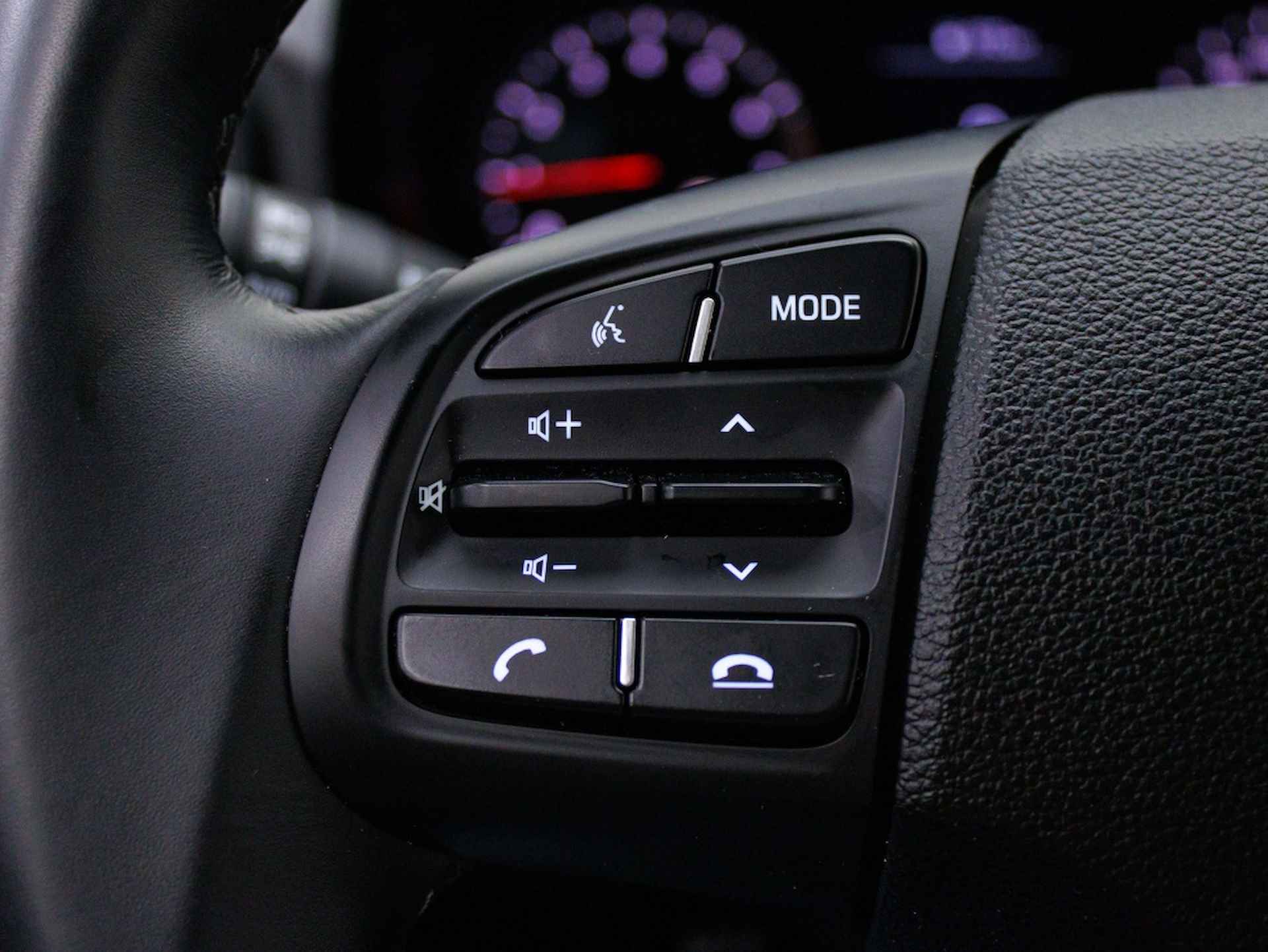 Hyundai i10 1.0 Comfort | Navigatie via Carplay | Cruise control - 21/40