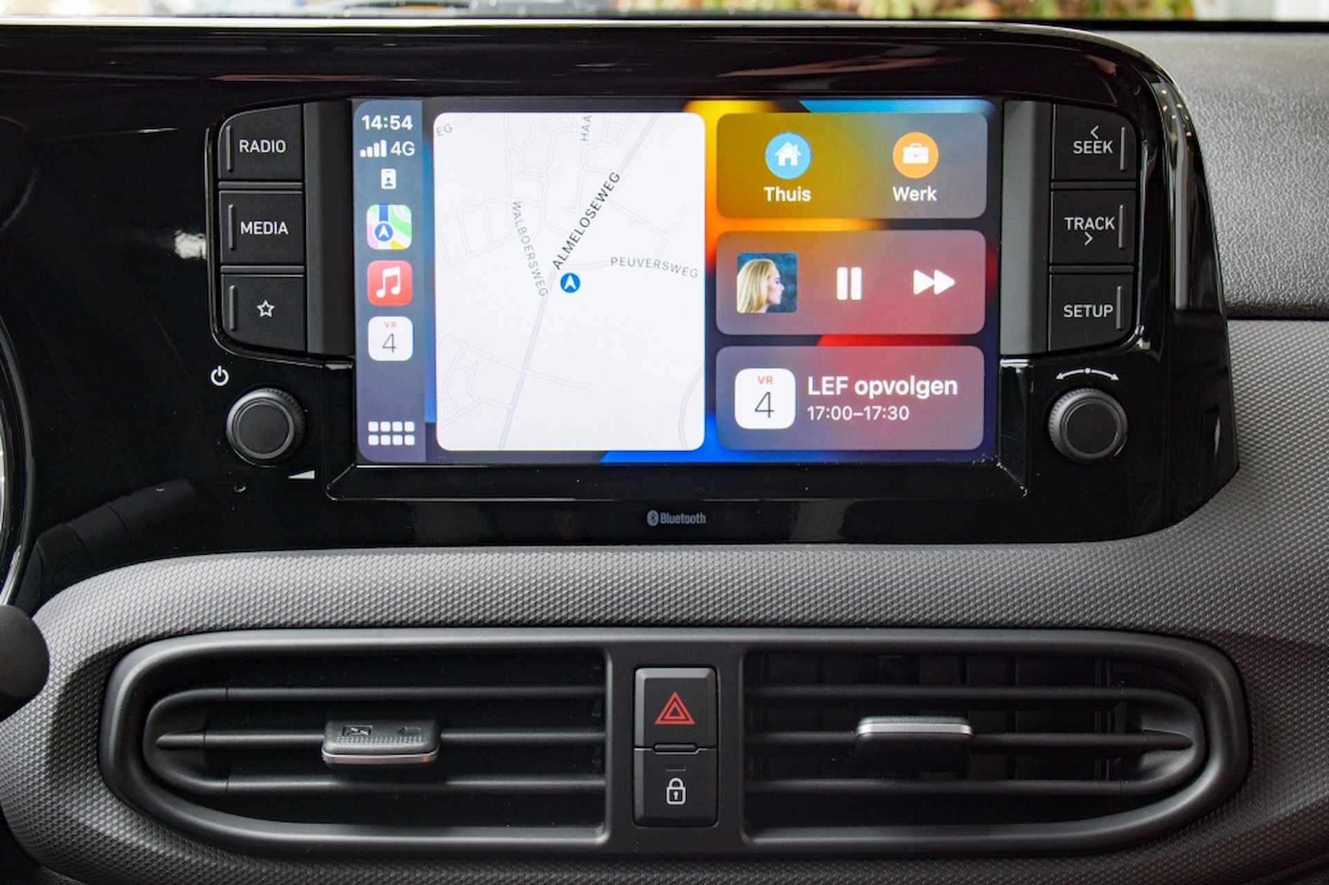 Hyundai i10 1.0 Comfort | Navigatie via Carplay | Cruise control - 38/40