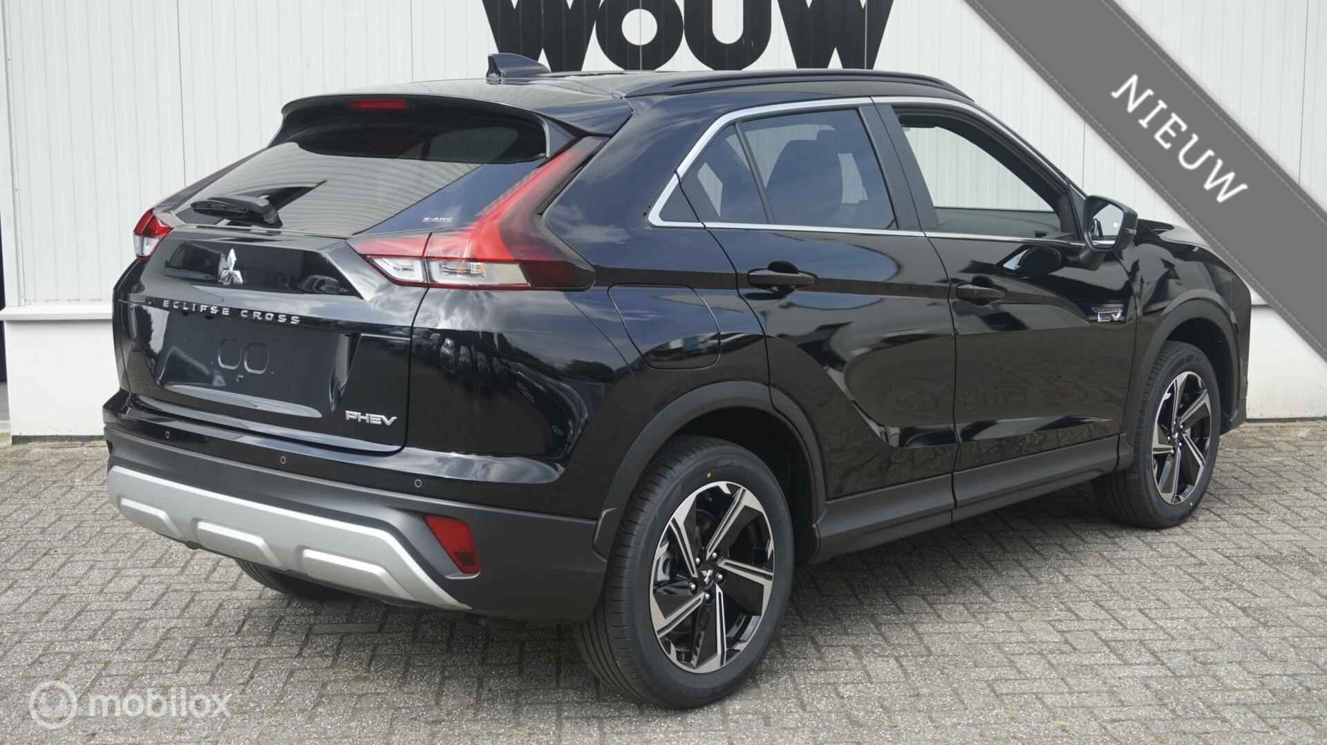 Mitsubishi Eclipse Cross 2.4 PHEV Intense+ - 3/24