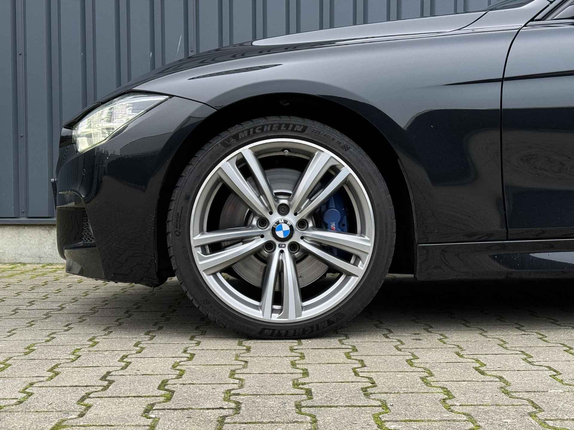 BMW 3-serie 340i xDrive M-Sport | Head-up | Keyless | Pano | H/K - 14/39