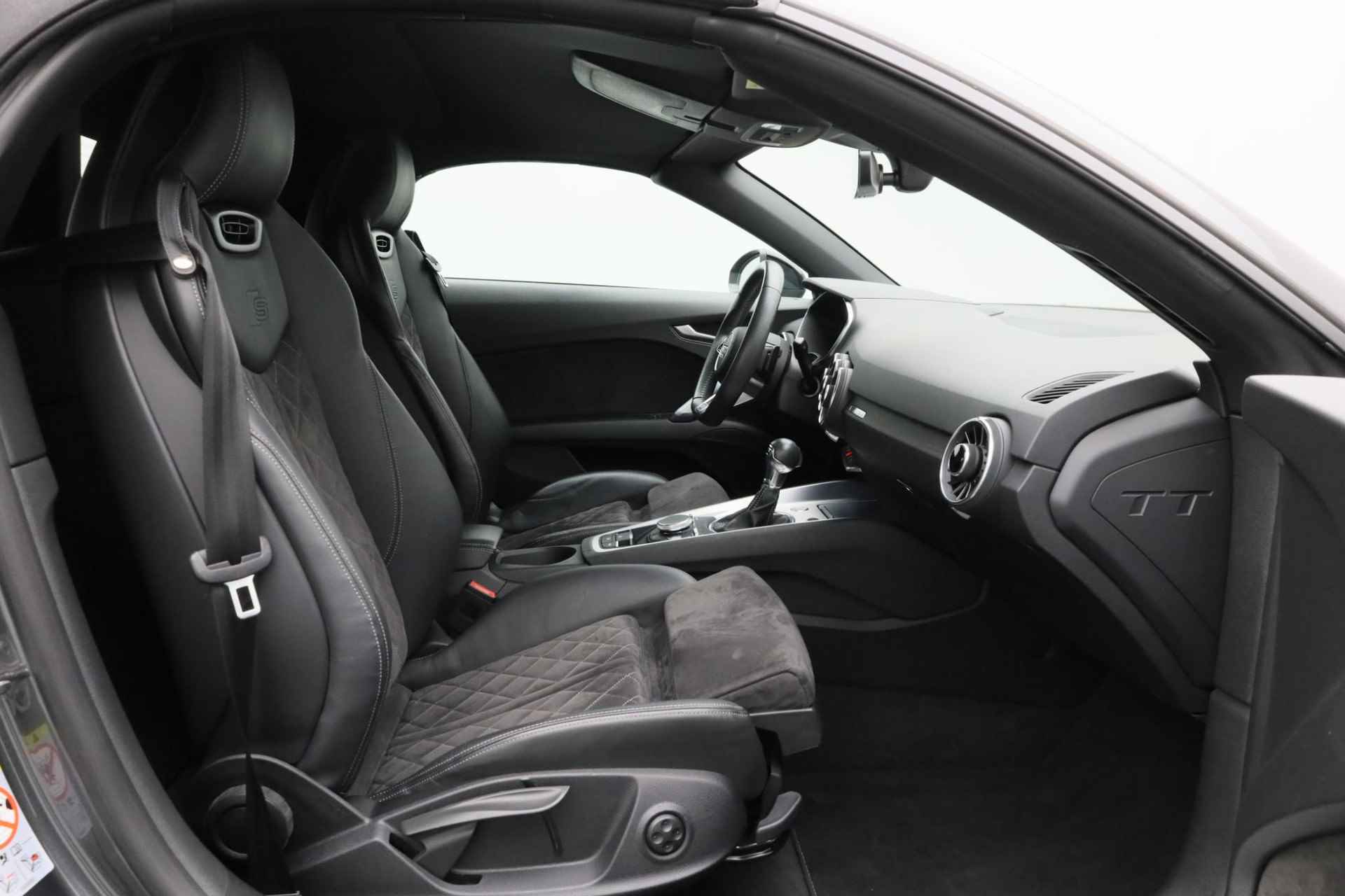 Audi TT Roadster 40 TFSI 197PK S-tronic Pro Line S | Matrix LED | Leder/alcantara | 20 inch | Stoel-/nekverwarming | Keyless | Camera | Apple Carplay / Android Auto - 41/43