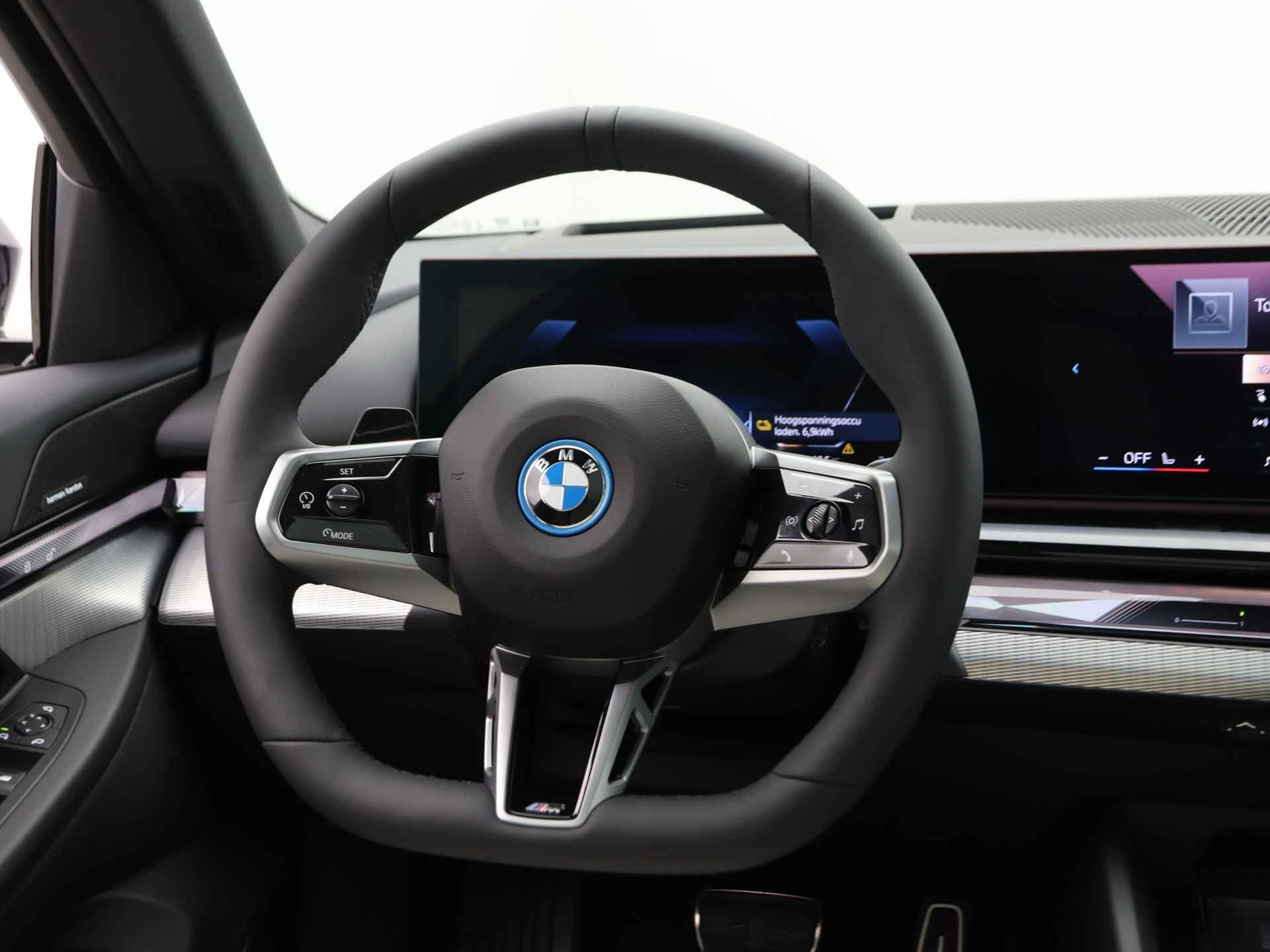 BMW i5 eDrive40 84 kWh - 3/24