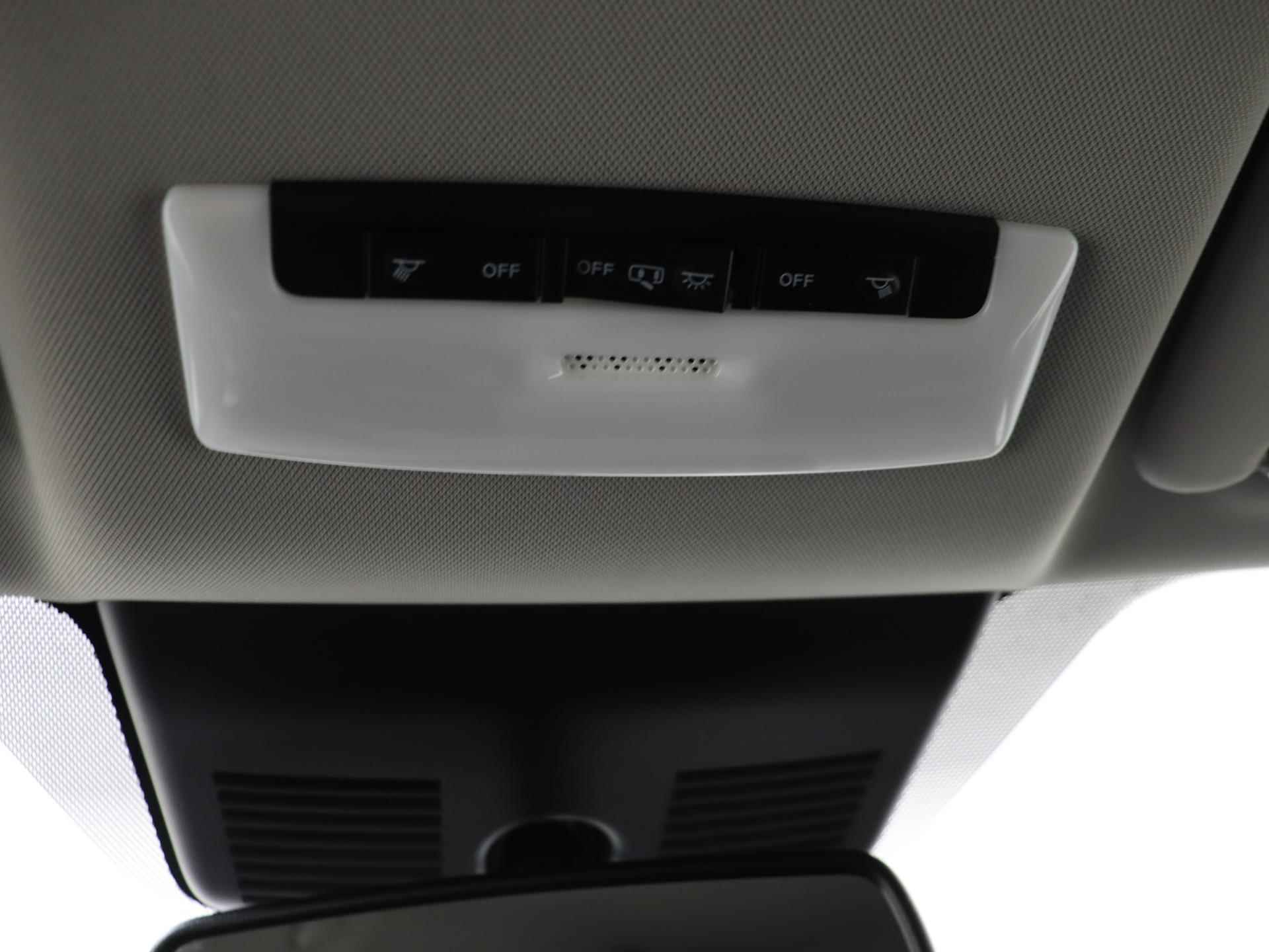 Nissan LEAF Tekna 40 kWh | ProPilot | Stoel- & stuurwielverwarming | Achterbank verwarmd | 360-graden Camera | Full-Map Navigatie | Privacy Glass - 23/29