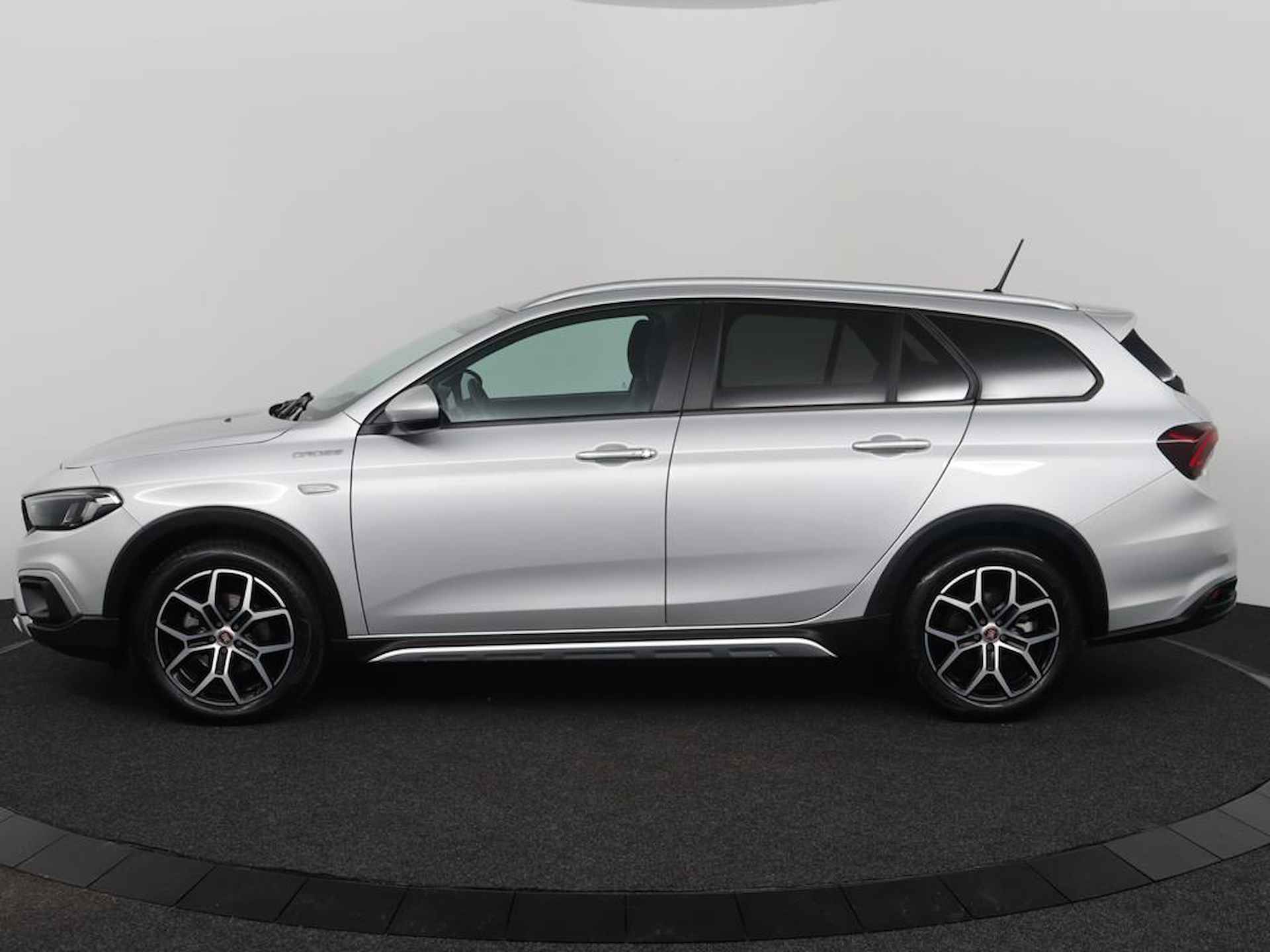 Fiat Tipo Stationwagon Cross 1.5 Hybrid | NAP | 1e eigenaar |Dealeronderhouden |Automaat | - 8/46