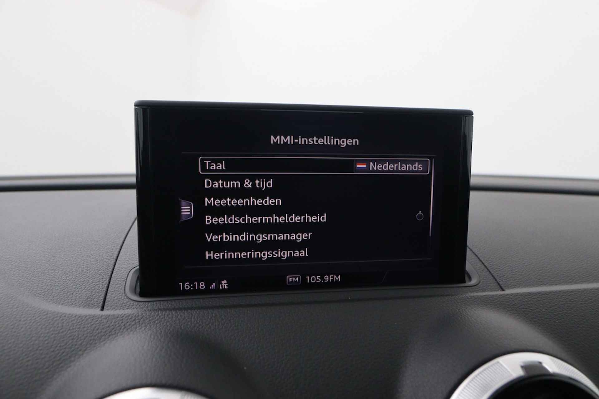 Audi A3 Cabriolet 1.5 TFSI 3x S-line | Virtual Cockpit | Navi | Cruise - 33/48