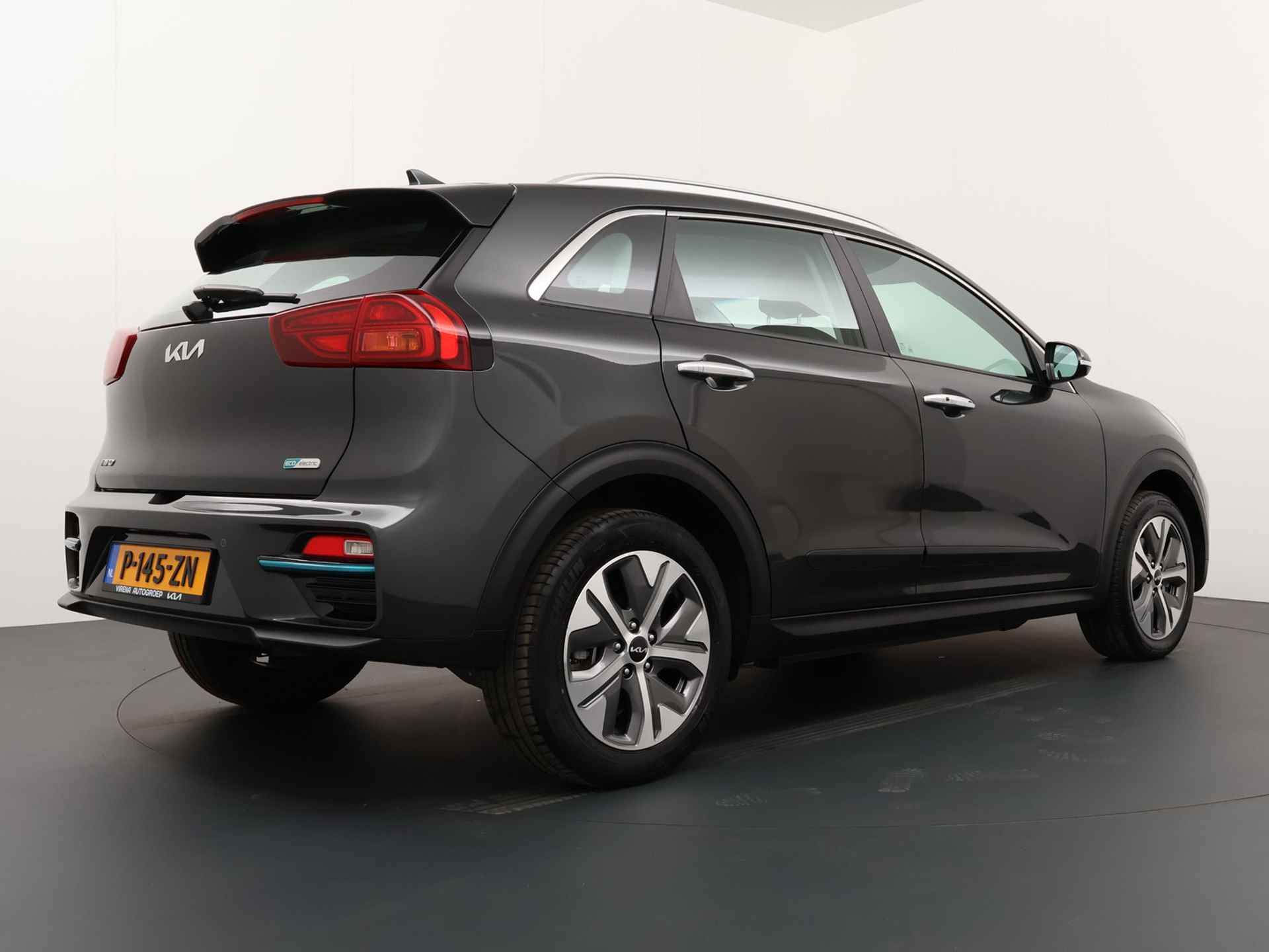 Kia e-Niro DynamicLine 64 kWh *€2000 Subsidie beschikbaar* - Apple CarPlay/Android Auto - Adaptieve Cruise Control - Navigatie - Fabrieksgarantie tot 07-2029 - 9/51