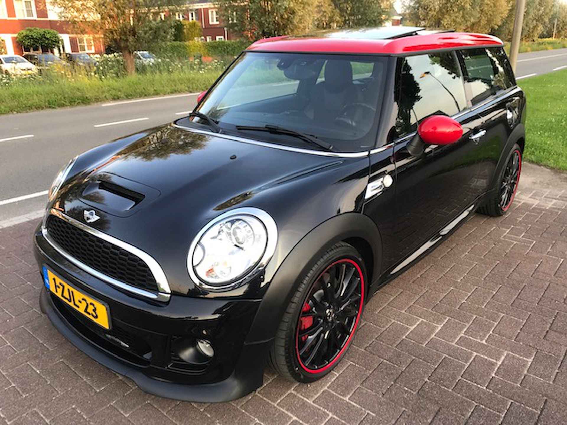 MINI Clubman 1.6 John Cooper Works Chili 272 PK SPEC. JCW - 9/26