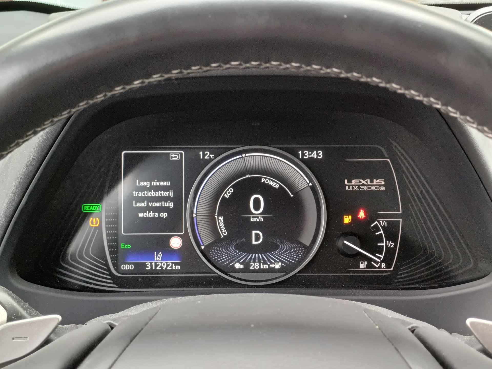 Lexus UX 300e Luxury 54 kWh 204 PK | Stoel- & stuurverwarming | Stoelkoeling | Carplay- Android Auto | Zeer compleet - 23/41