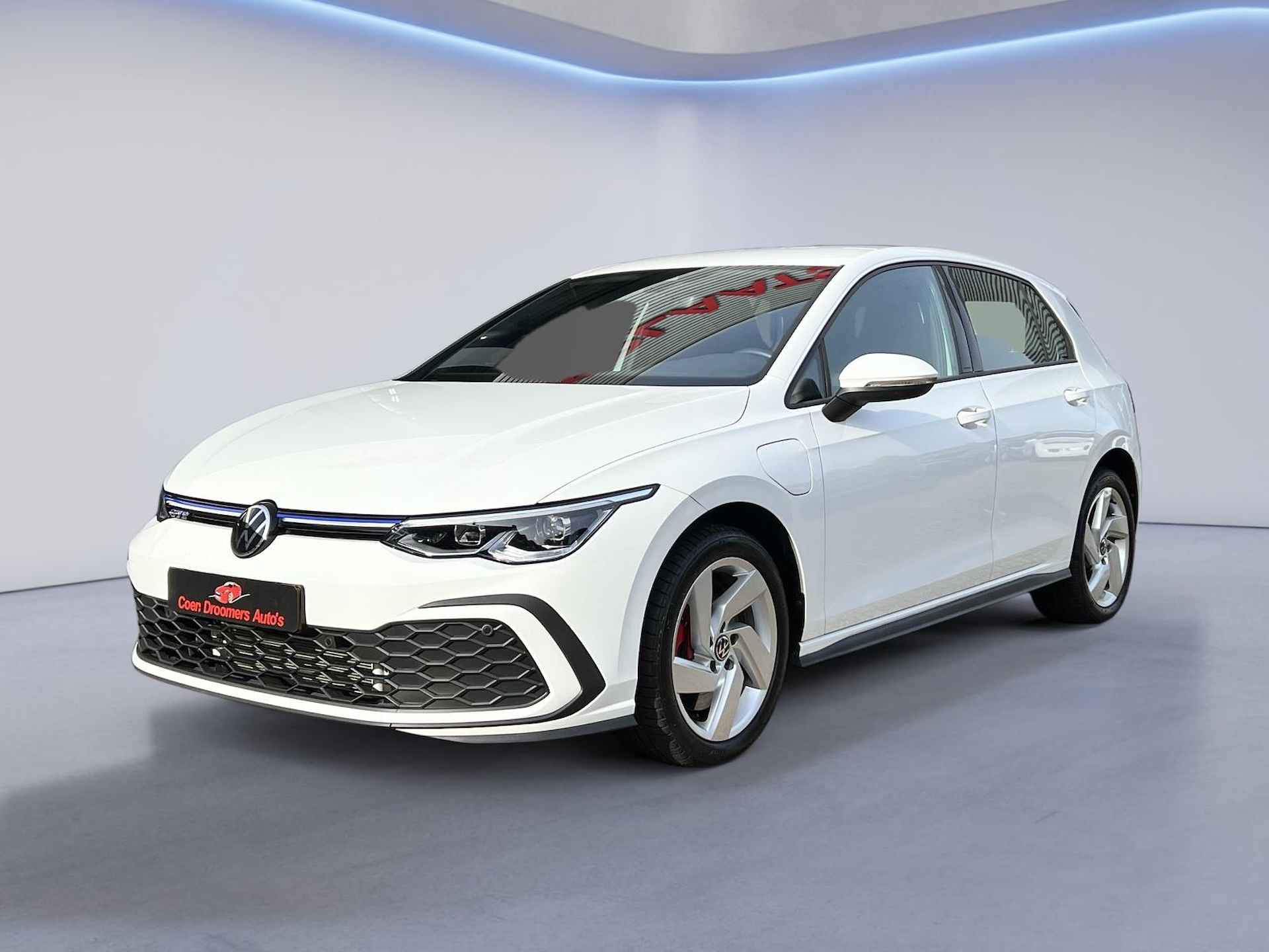 Volkswagen Golf 1.4 eHybrid GTE Sportstoelen, ACC, AppleCarplay, Climate Control, LED, Sfeer Verlichting, 17"LM (MET GARANTIE*) - 1/36