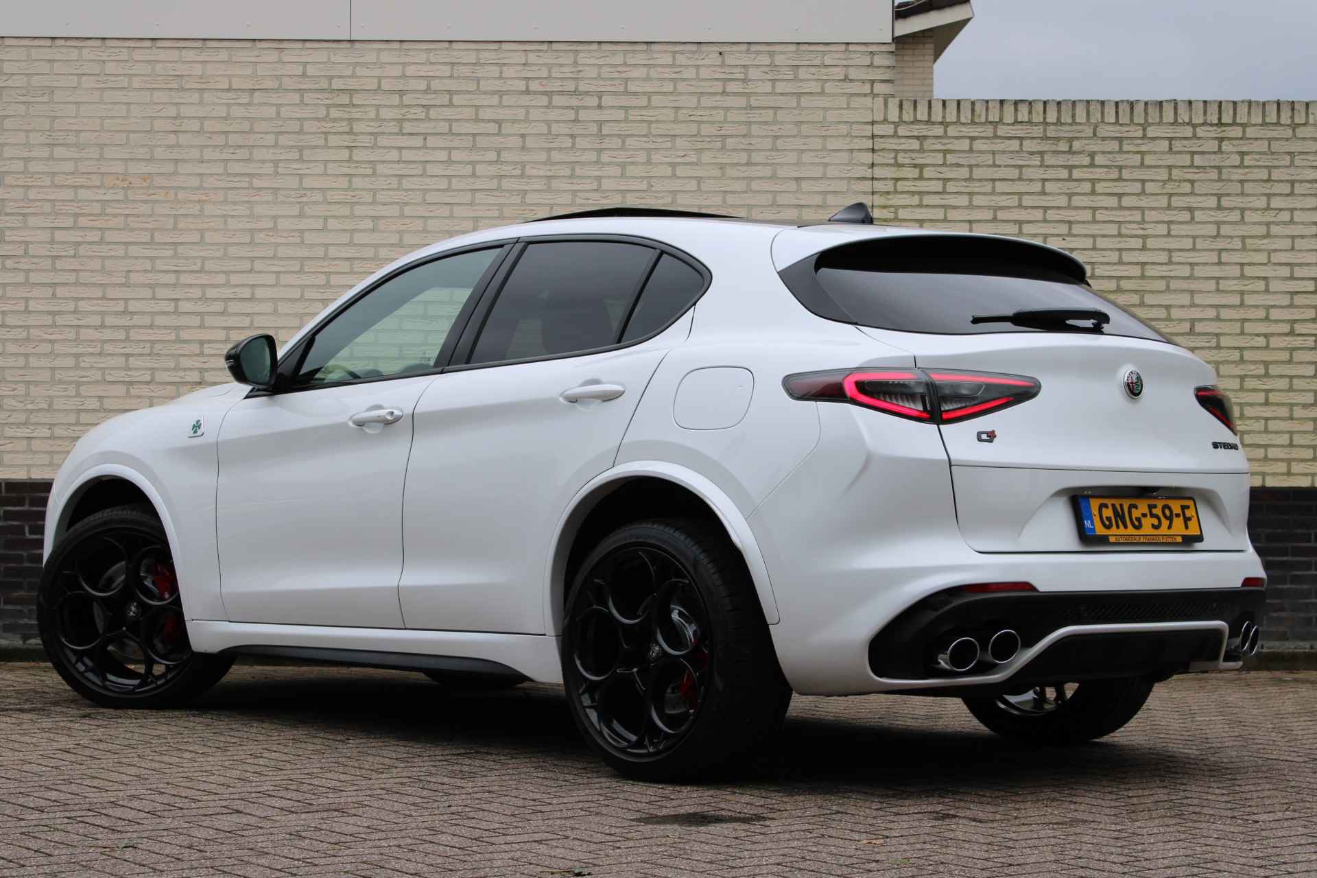 Alfa Romeo Stelvio 2.9 V6 AWD Quadrifoglio 510PK | Full Options | BTW | Bianco Trofeo | Panoramadak | BLIS | Half leder - 3/48