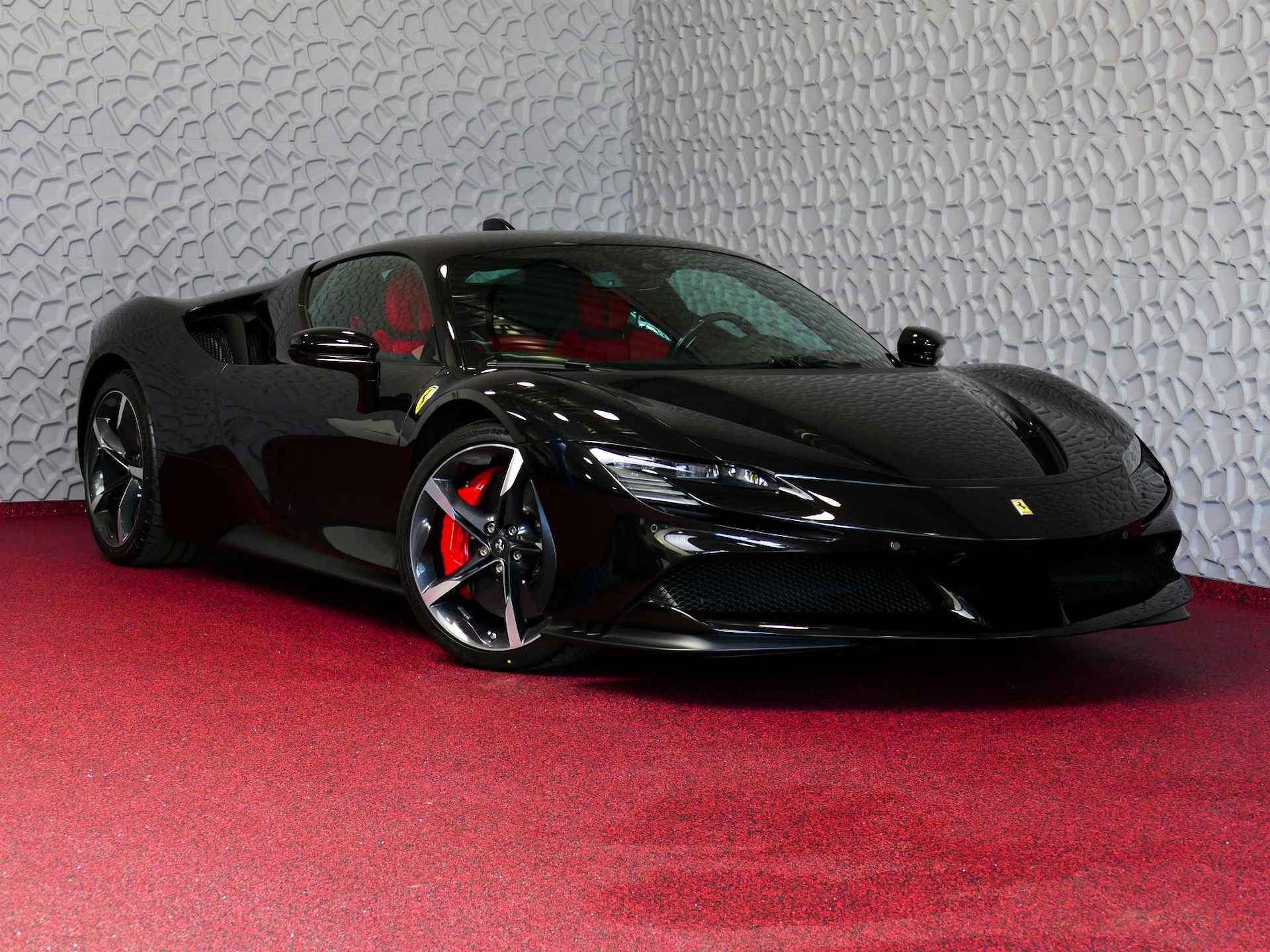 Ferrari SF90 Stradale 4.0 V8 1000 PK PHEV CARBON SEATS/STUUR LIFT CARPLAY AFS CAMERA - 43/72