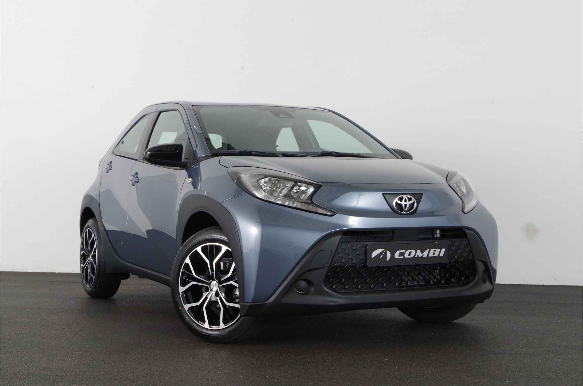 Toyota Aygo X 1.0 VVT-i MT play Nieuw/Camera/Celestite Grey/Apple Carplay/Android Auto... - 3/22