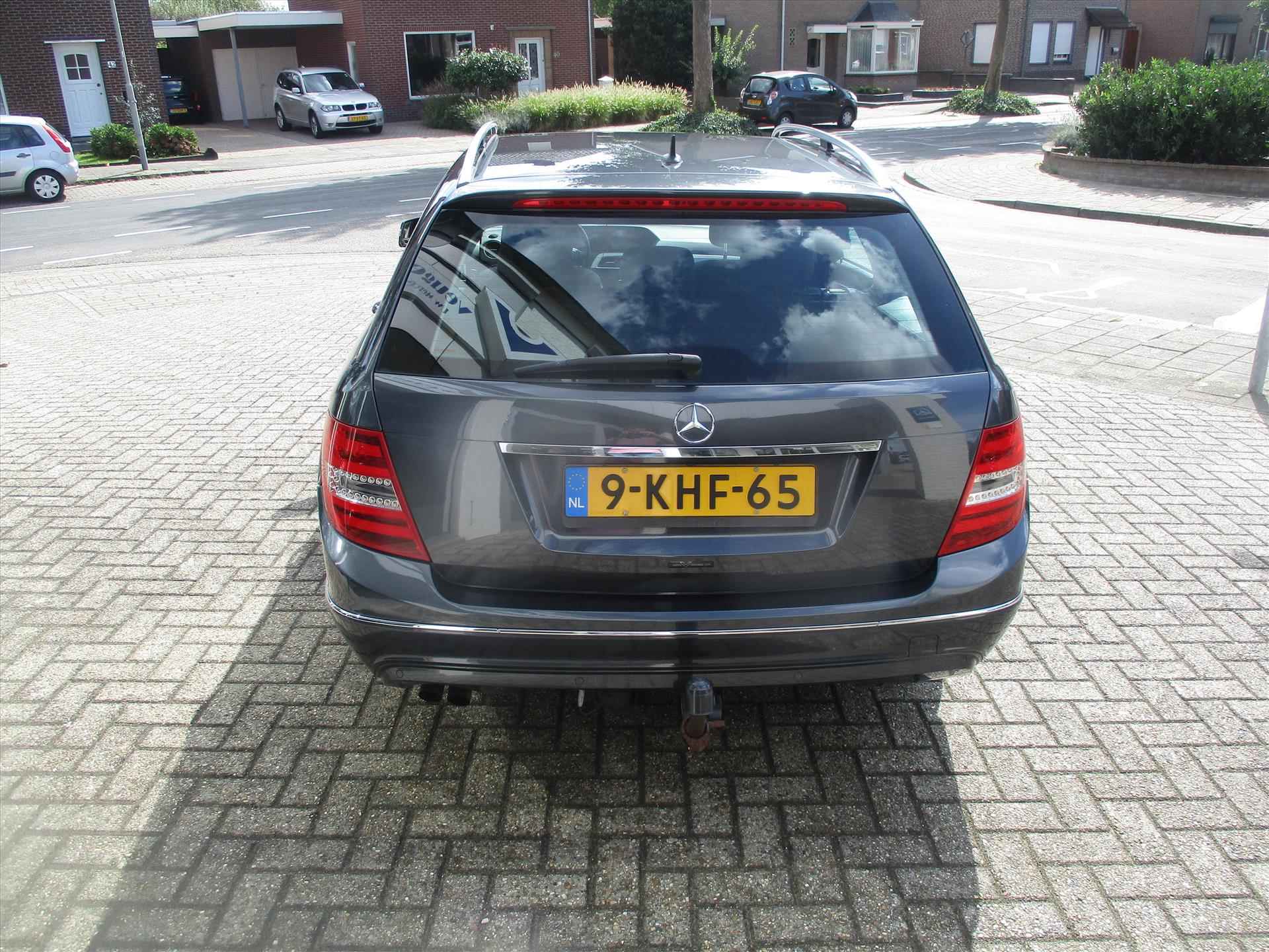 MERCEDES C-Klasse C180 BlueEFFICIENCY Aut. Avantgarde - 4/12