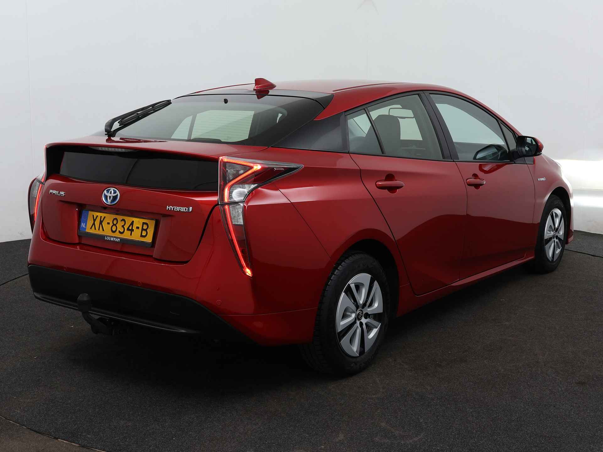 Toyota Prius 1.8 Hybrid Dynamic | Trekhaak | Navigatie | Head-up Display | Parkeersensoren | - 15/40