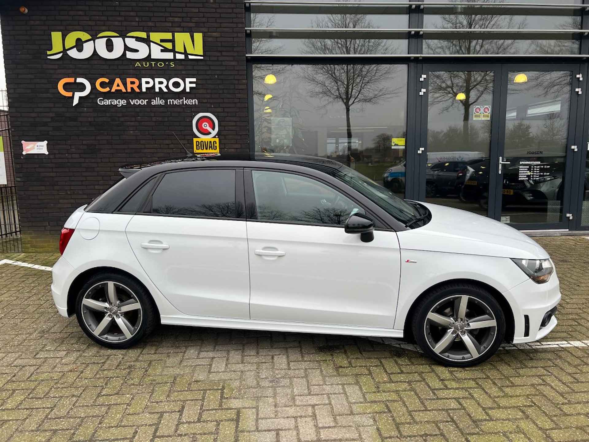 AUDI A1 1.2 TFSI ADMIRED S LINE - 2/28