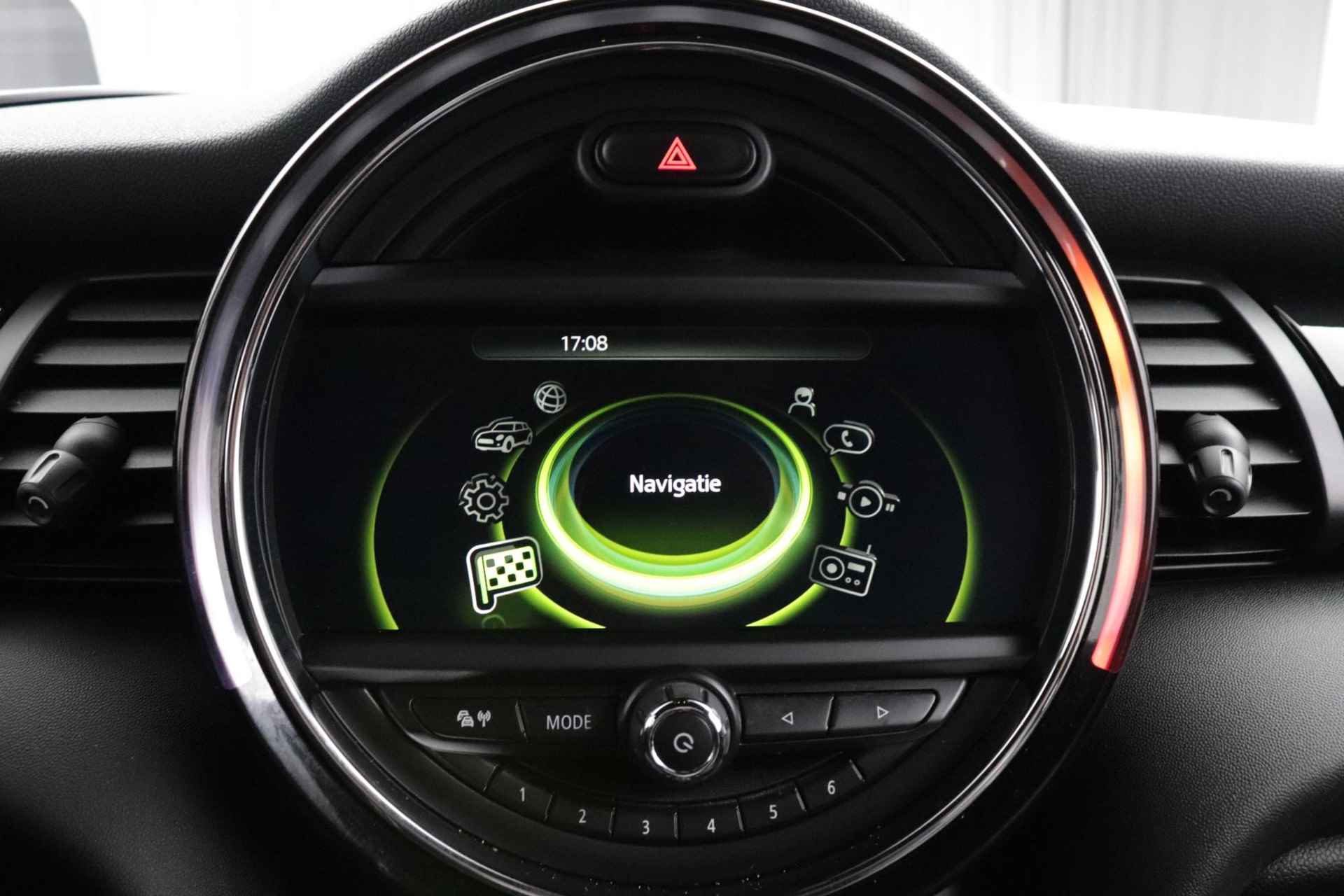 Mini Cooper S 2.0  Kings Cross JCW | Leder | Head-Up Display | Harman Kardon Audio | Stoelverwarming | - 33/57