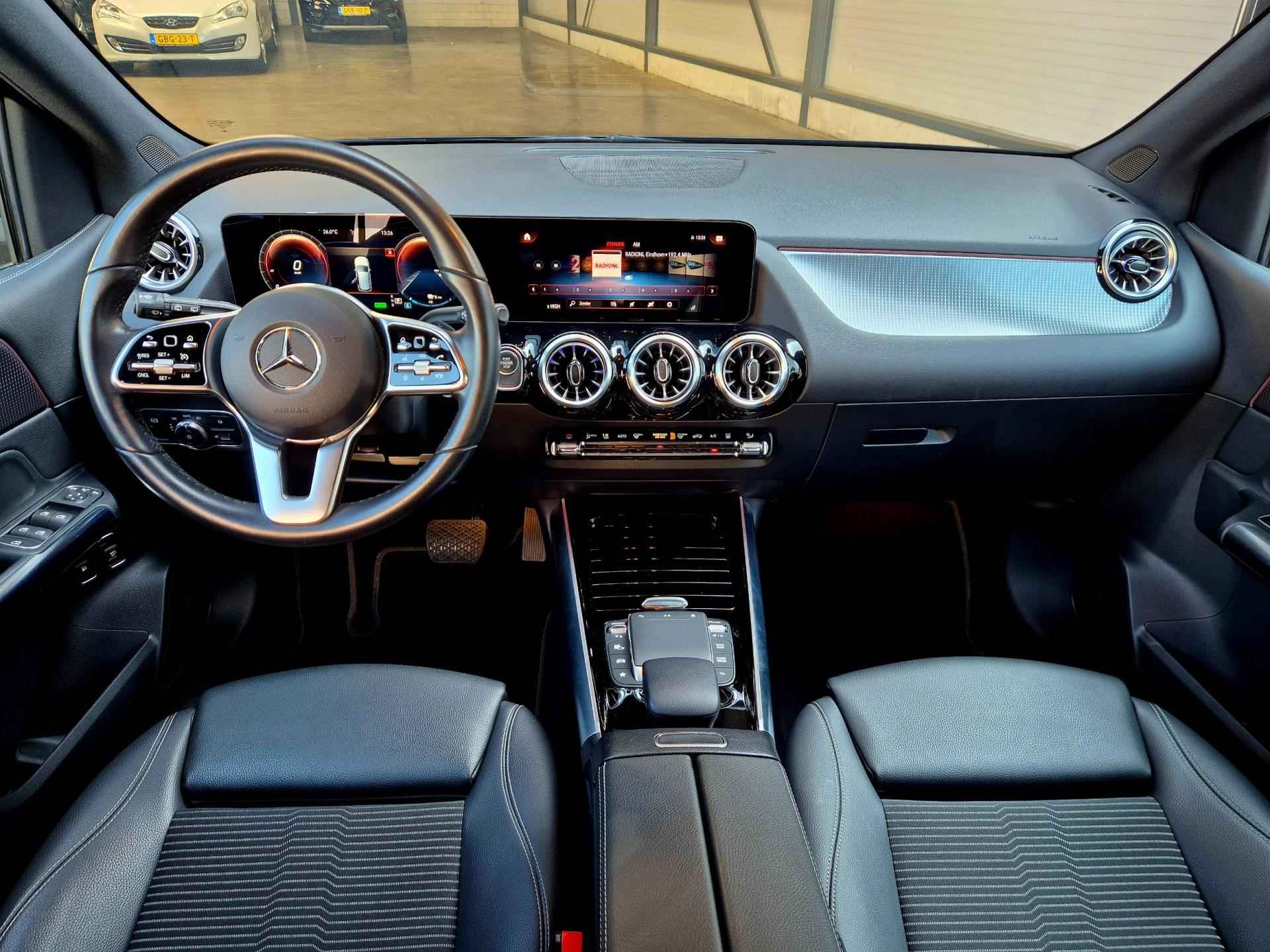 Mercedes-Benz B-klasse 250 e + Dealer onderhouden|LED|Keyless|Camera|Navi|Android|Apple|Digital cockpit|12 maanden garantie - 16/45