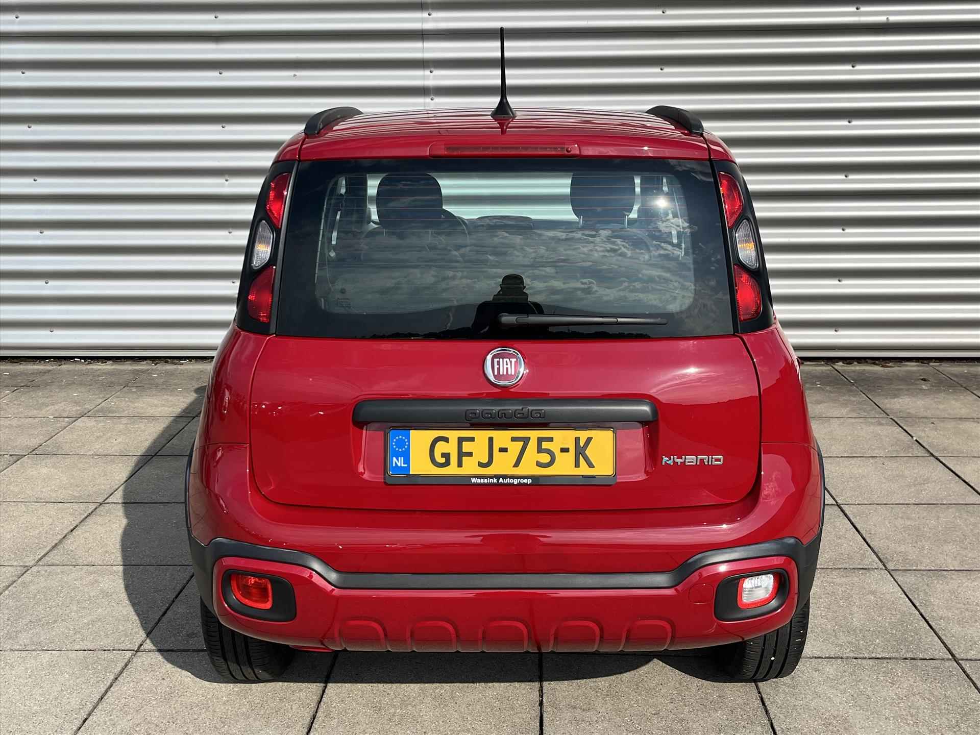 Fiat Panda 1.0 70pk Hybrid Cross RED | Climate Control | Navigatie by App | Carplay | - 9/25