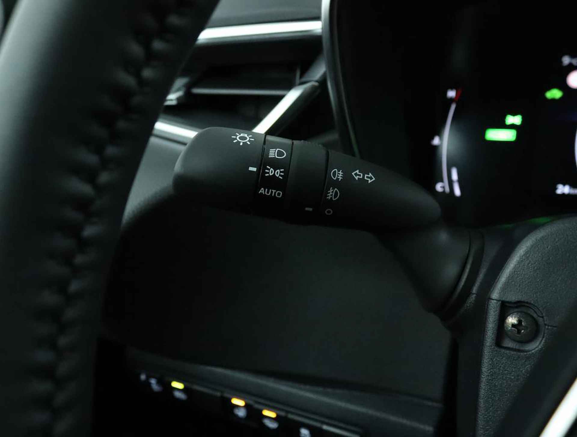 Suzuki Swace 1.8 Hybrid Style | Automaat | LED verlichting | Stuurverwarming | Parkeersensoren V+A | Smart Entry | Draadloze telefoonoplader | Suzuki Safety System | - 29/54