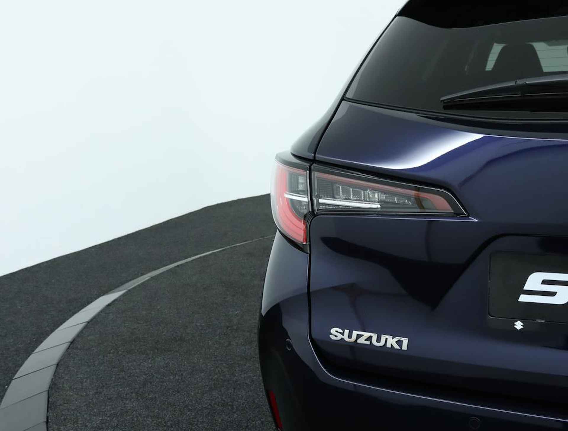 Suzuki Swace 1.8 Hybrid Style | Automaat | LED verlichting | Stuurverwarming | Parkeersensoren V+A | Smart Entry | Draadloze telefoonoplader | Suzuki Safety System | - 37/54
