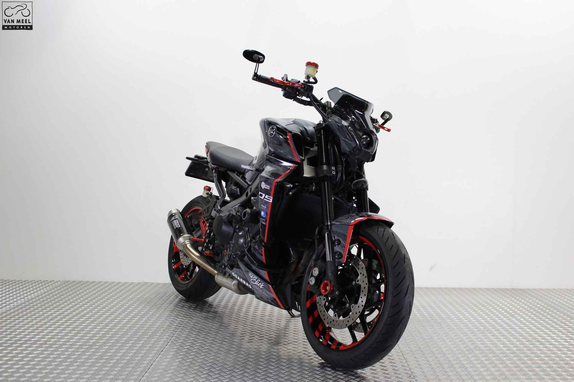 Yamaha MT 09 ABS - 2/15