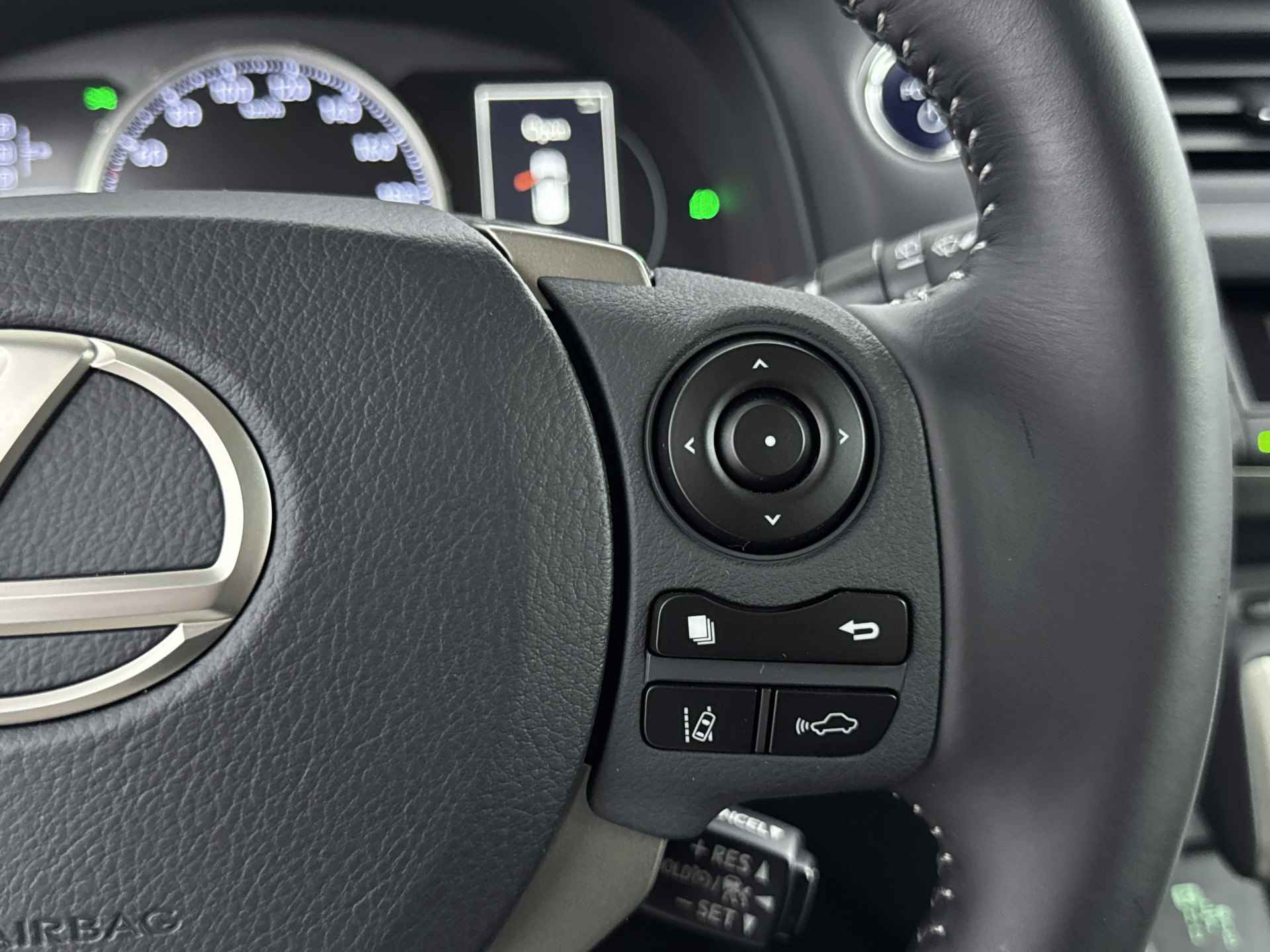 Lexus CT 200h Business Line Pro | Premium Navigatie | Adaptieve Cruise Control | Spraakbediening | - 22/41