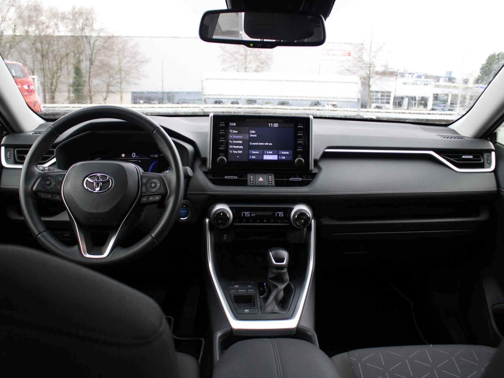 Toyota RAV4 2.5 Hybrid Dynamic Automaat Fabrieksgarantie tot 2027/200.000KM! Adaptieve Cruise Control, Carplay/Android Auto, Keyless Go, Bluetooth - 20/41