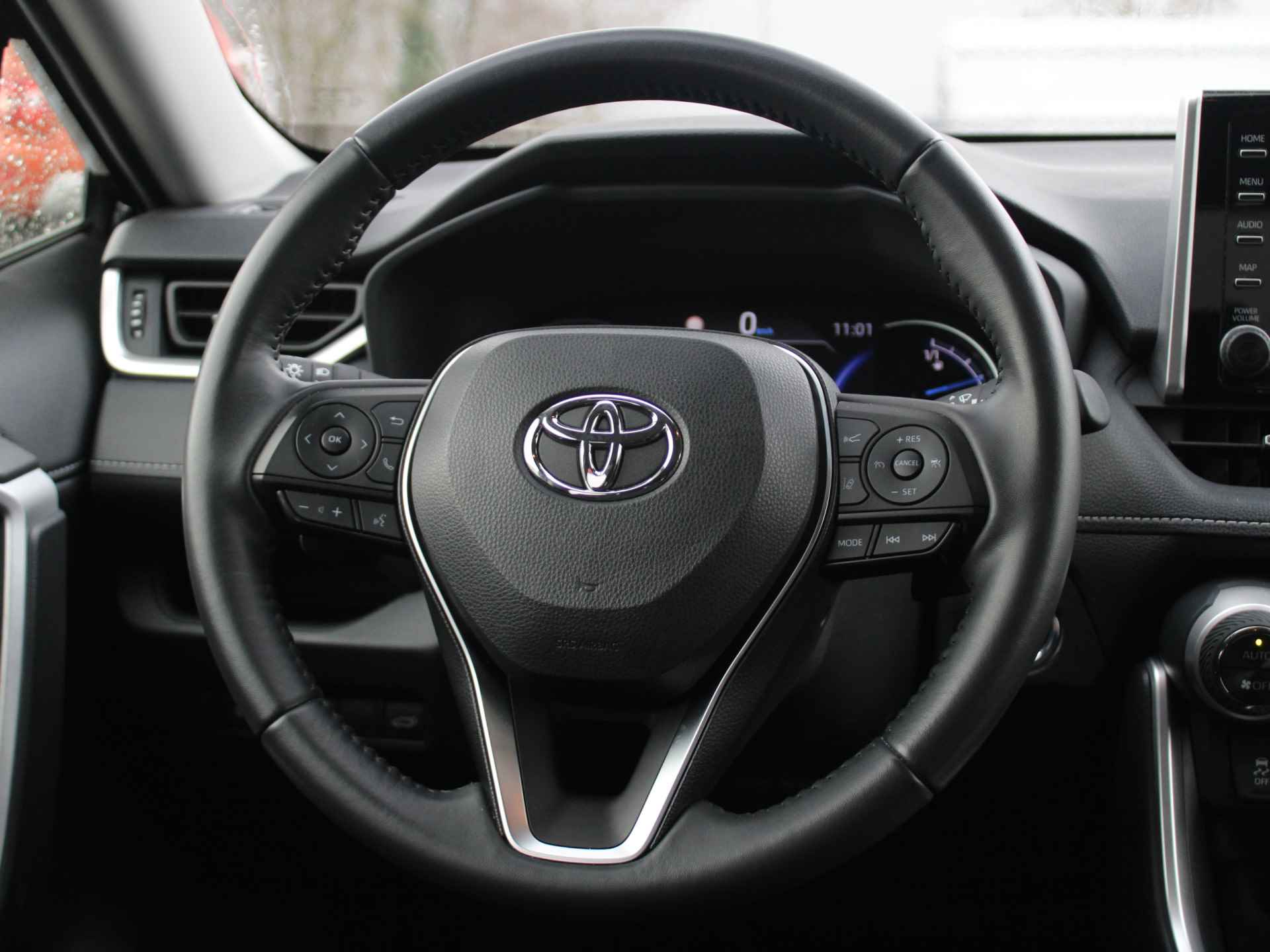 Toyota RAV4 2.5 Hybrid Dynamic Automaat Fabrieksgarantie tot 2027/200.000KM! Adaptieve Cruise Control, Carplay/Android Auto, Keyless Go, Bluetooth - 27/41