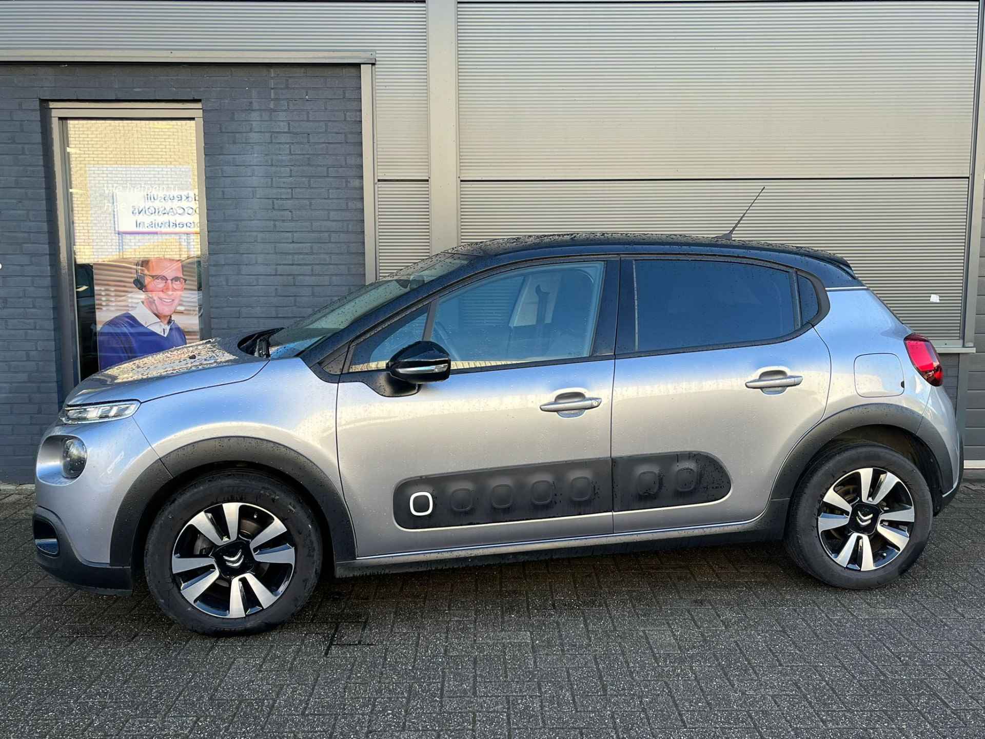 Citroën C3 1.2 PureTech S&S Shine 110 pk AUTOMAAT | Stoel verwarming | Carplay | Led | Cruise control | Panoramadak | Multifunctioneel stuu - 3/20