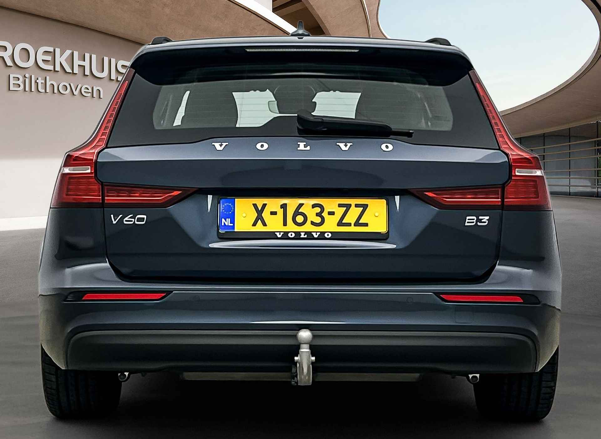 Volvo V60 B3 Essential | Trekhaak | 18'' LMV | BLIS | Pilot Assist | Achterb verw | PDC + Camera - 7/29