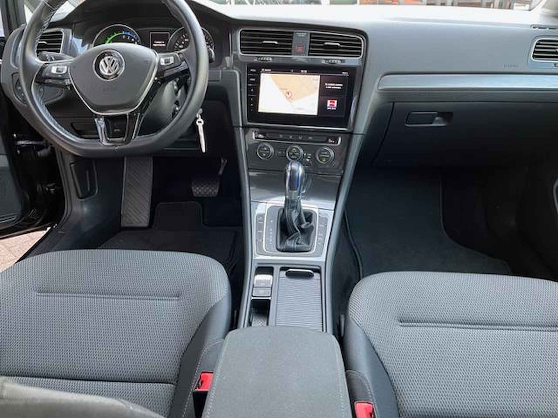 Volkswagen E-Golf E-Golf - 15/16