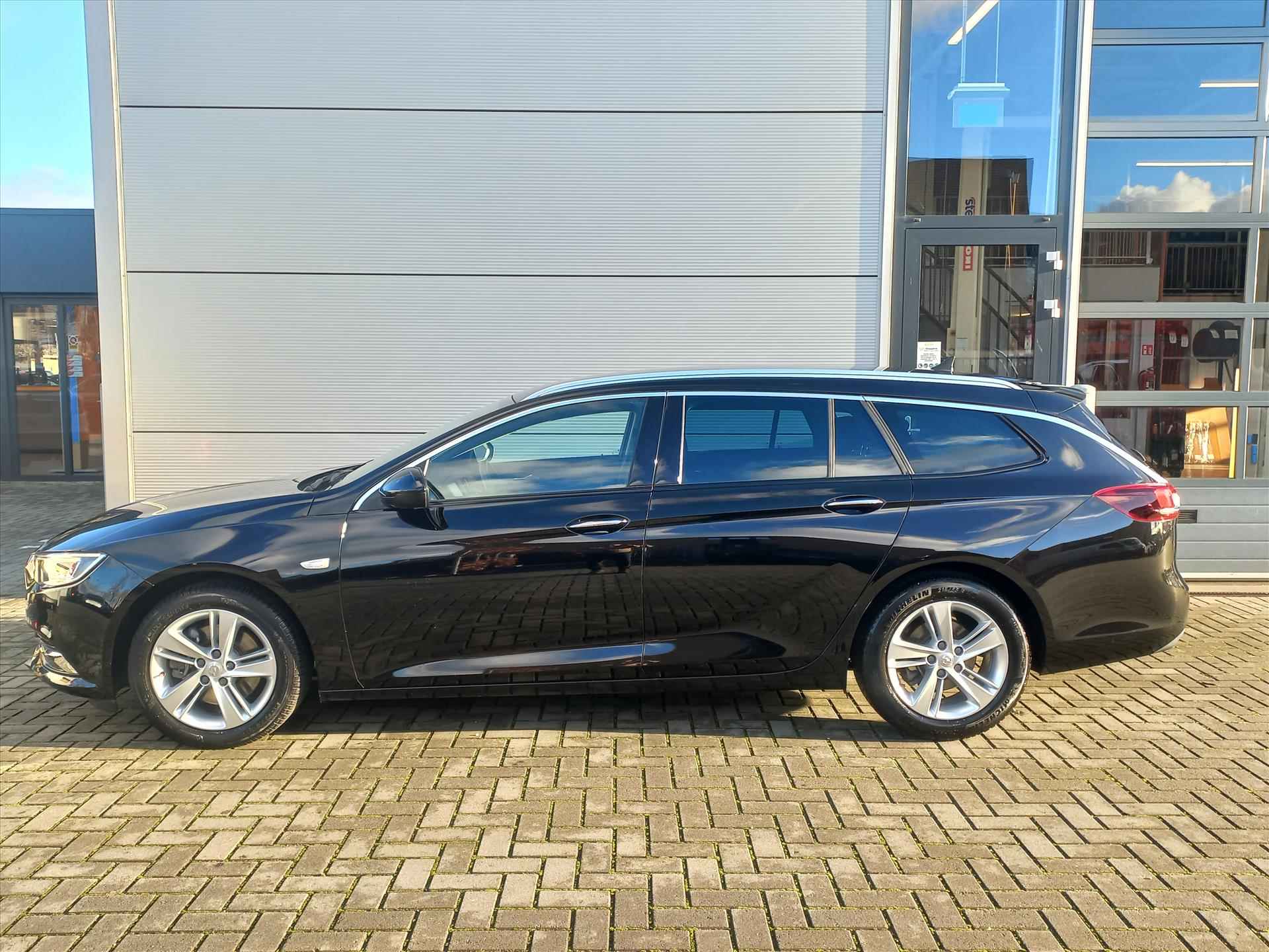 Opel Insignia Sports Tourer 1.5T 165pk Automaat Innovation | Climate control | Navigatie | Camera | AGR stoelen | Lm velgen | All season - 3/43