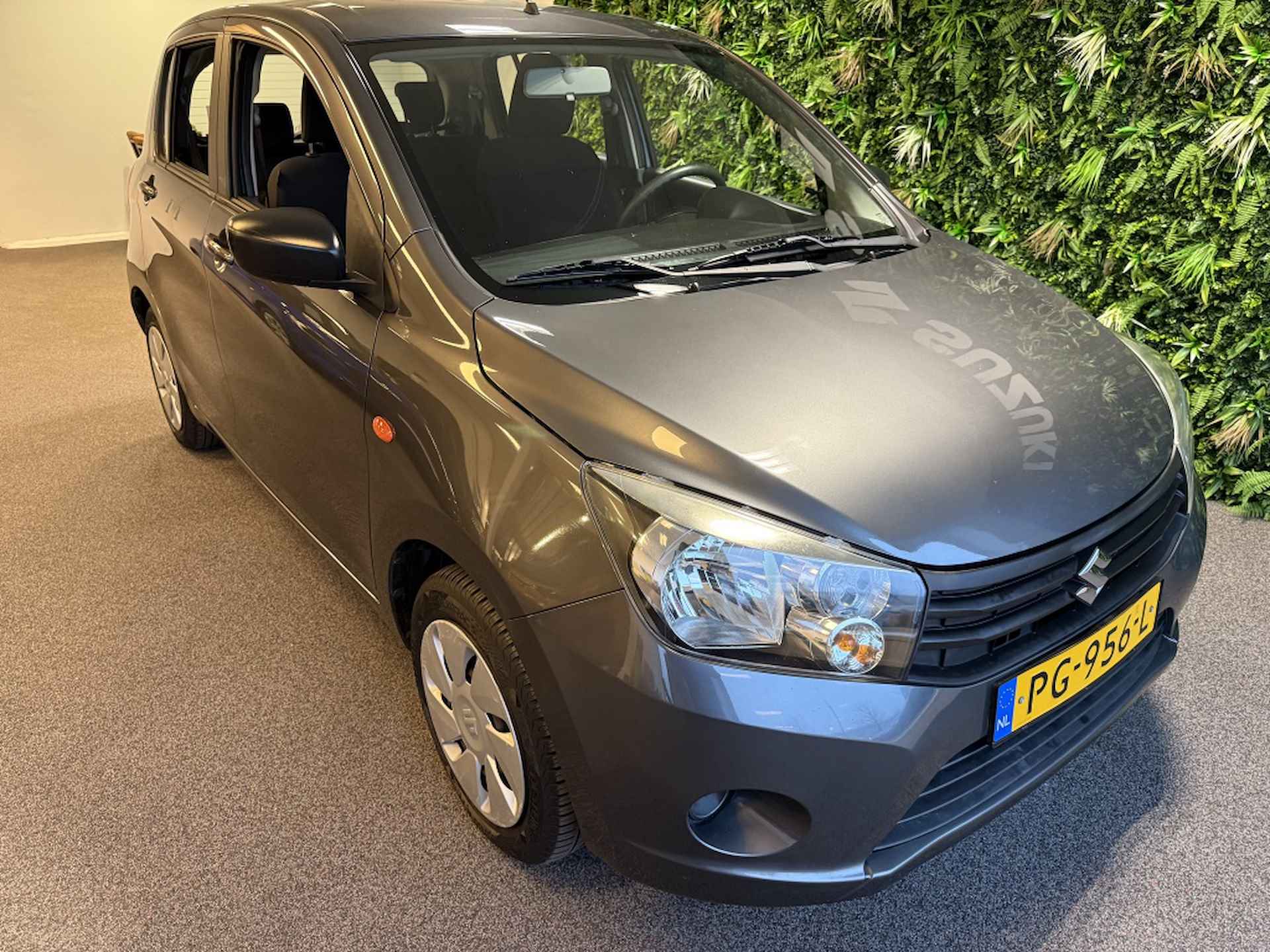 Suzuki Celerio 1.0 Comfort AIRCO Handsfree 1.0 Comfort - 2/20