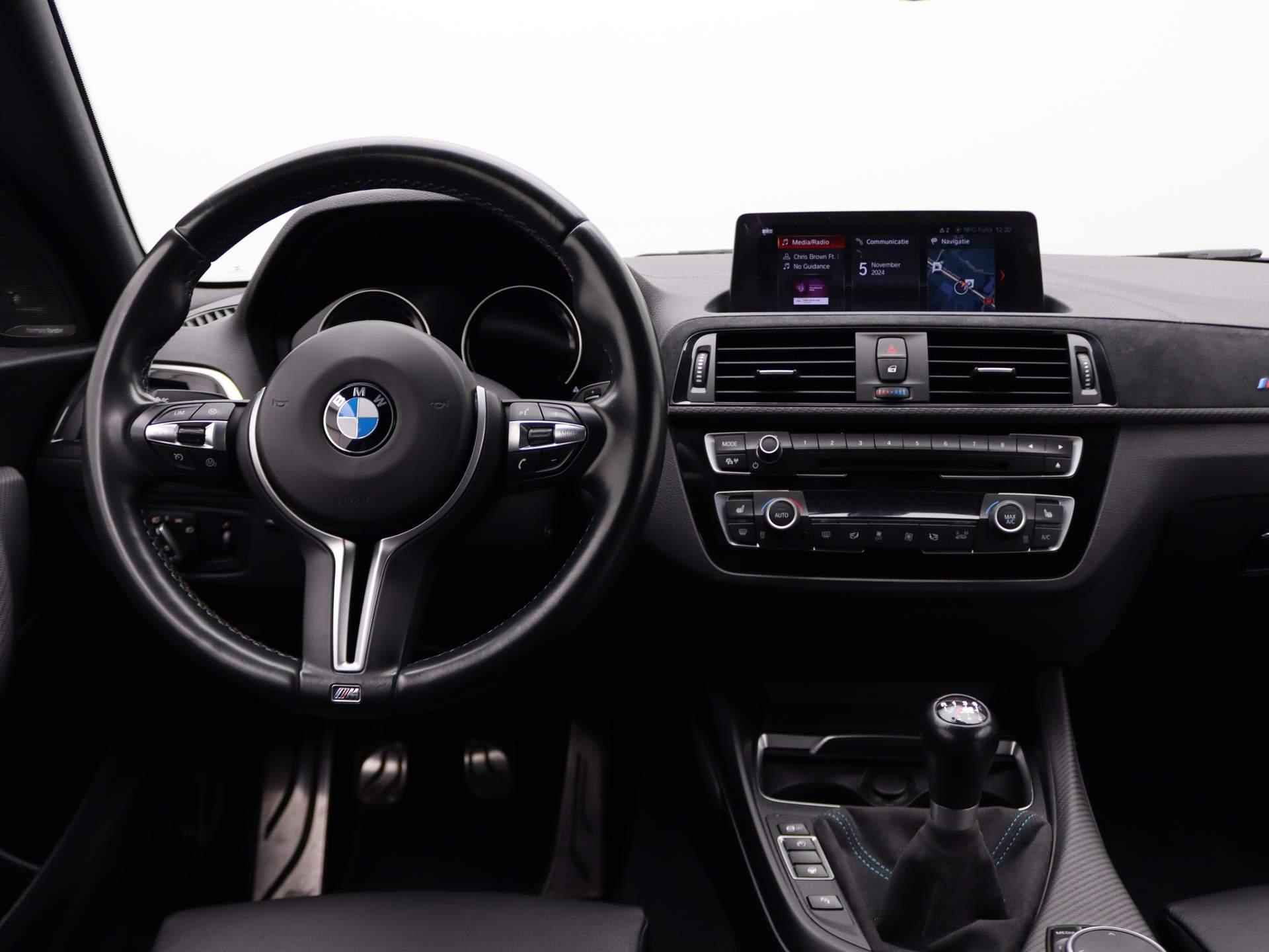 BMW 2 Serie Coupé M2 Competition | Stoelverwarming | Navigatie Professional | M performance delen interieur + exterieur - 7/31