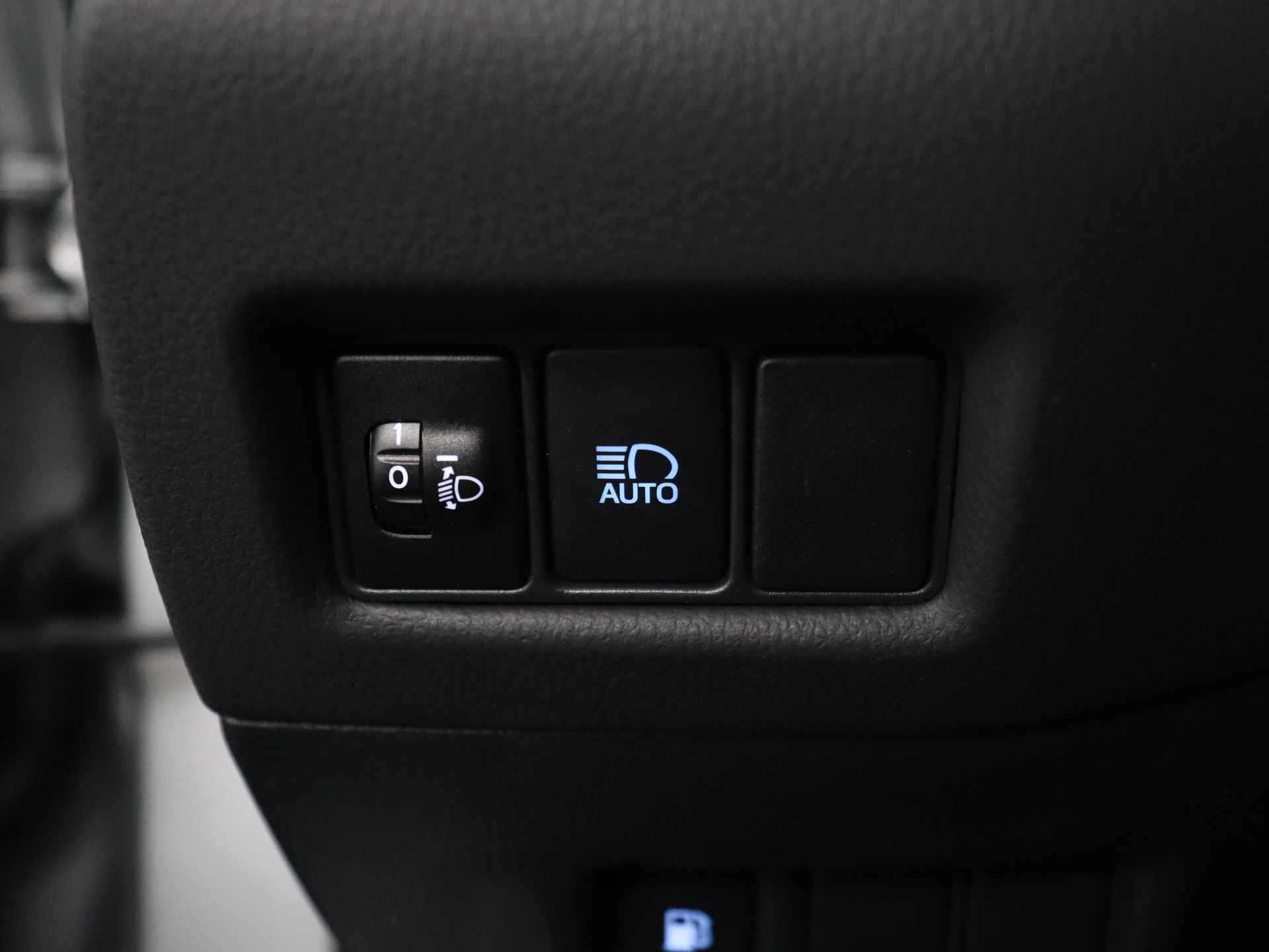 Toyota C-HR 1.8 Hybrid Dynamic | Adaptieve Cruise Control | Parkeersensoren | Camera | - 28/36