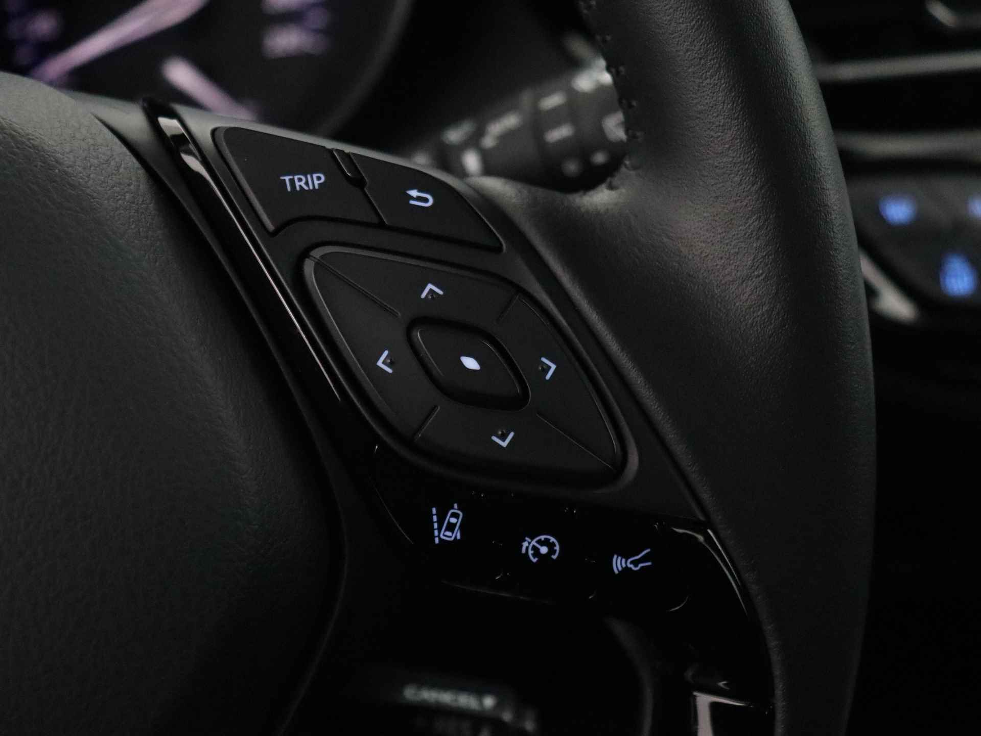 Toyota C-HR 1.8 Hybrid Dynamic | Adaptieve Cruise Control | Parkeersensoren | Camera | - 17/36