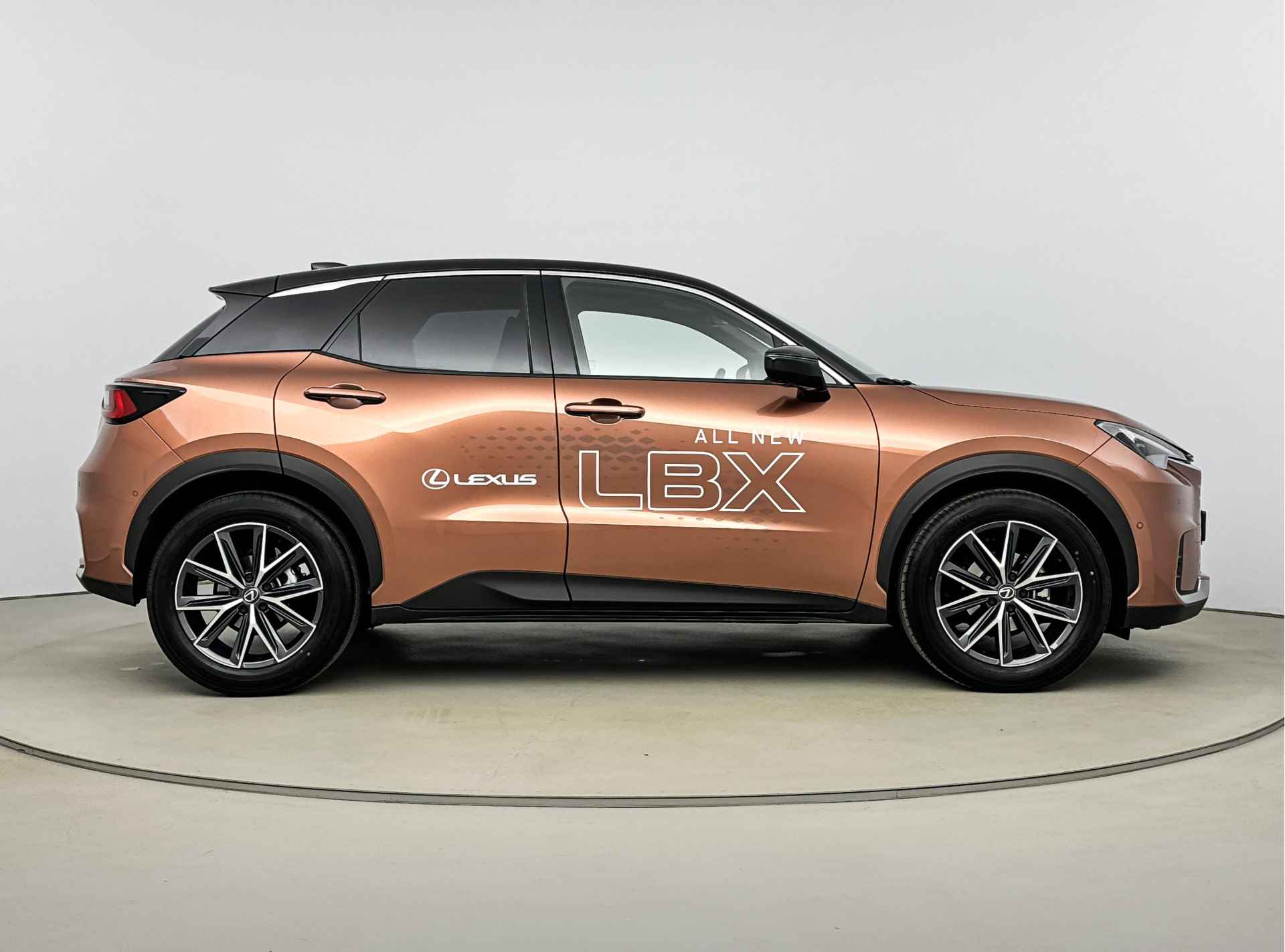 Lexus LBX Cool 2WD | Advance Pack | Mark Levinson | Head up Display | Demo - 14/40